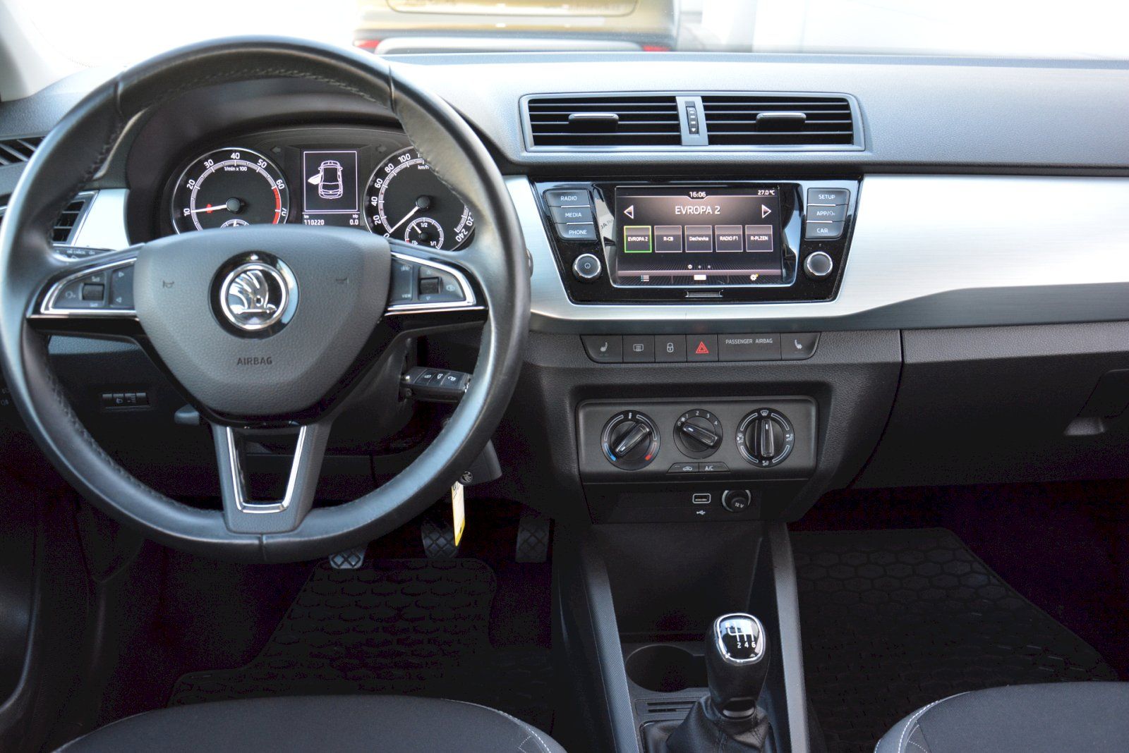 Škoda Fabia, 1.0 TSI 81 kW Ambition PLUS - fotka 5