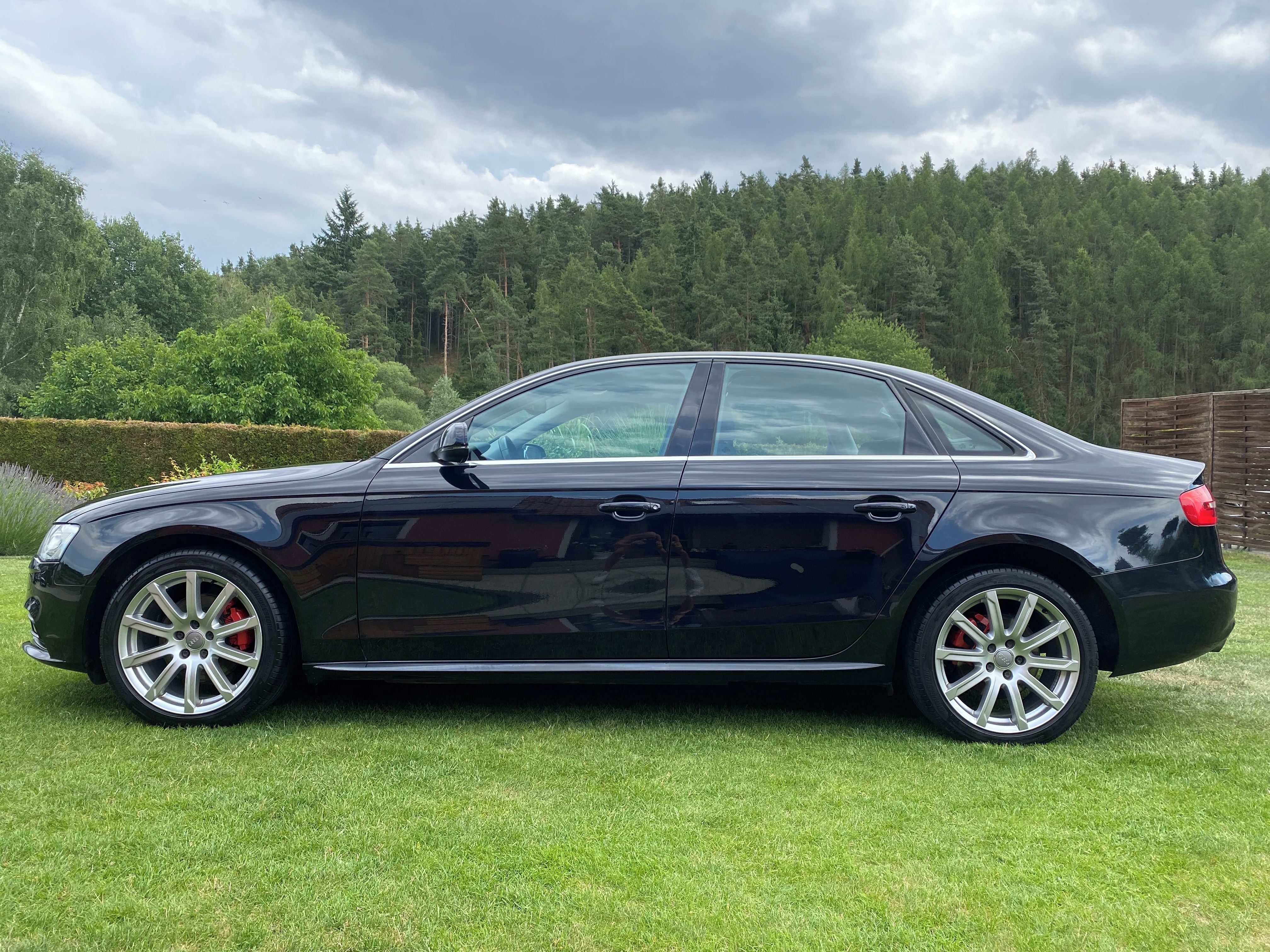 Audi A4, 2.0TDI SEDAN Facelift,Bi-Xenon - fotka 5