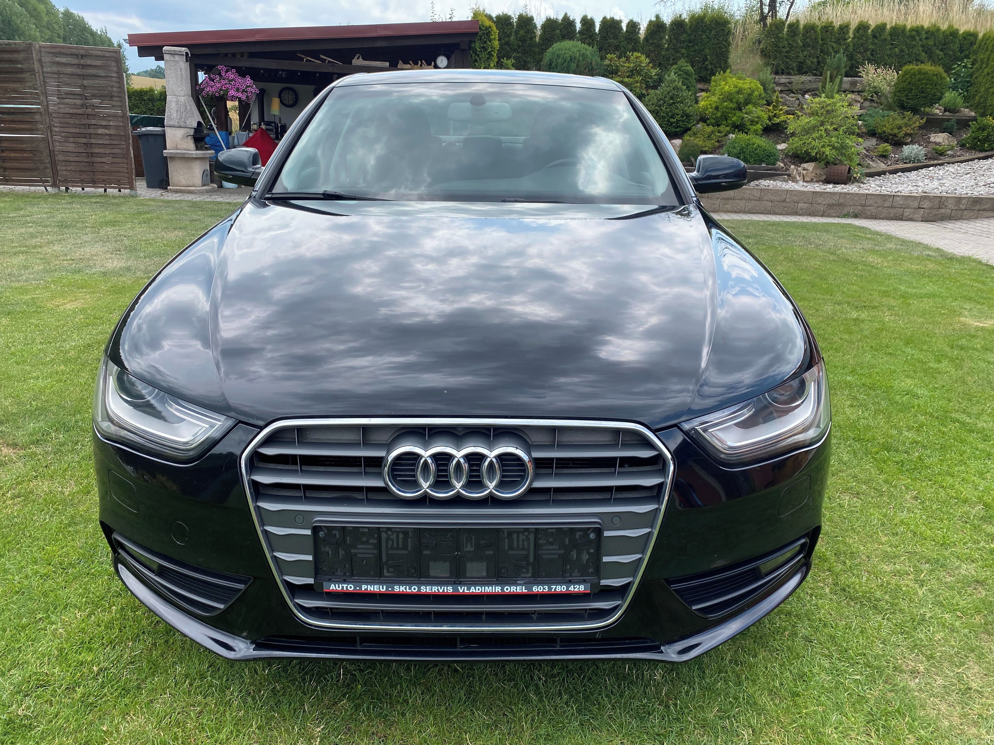 Audi A4, 2.0TDI SEDAN Facelift,Bi-Xenon - fotka 3
