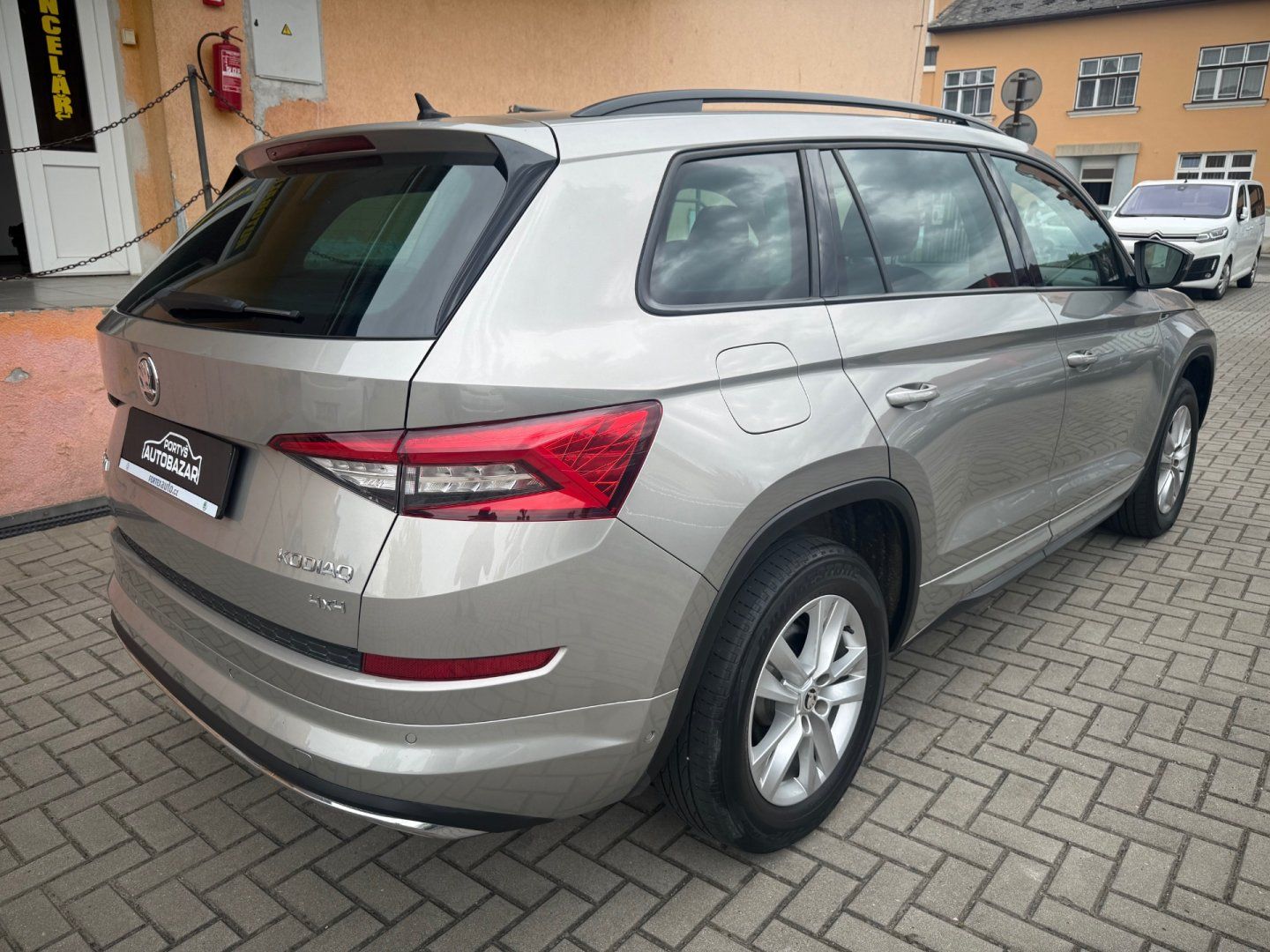 Škoda Kodiaq, 2.0 TDI DSG 4x4 - fotka 4