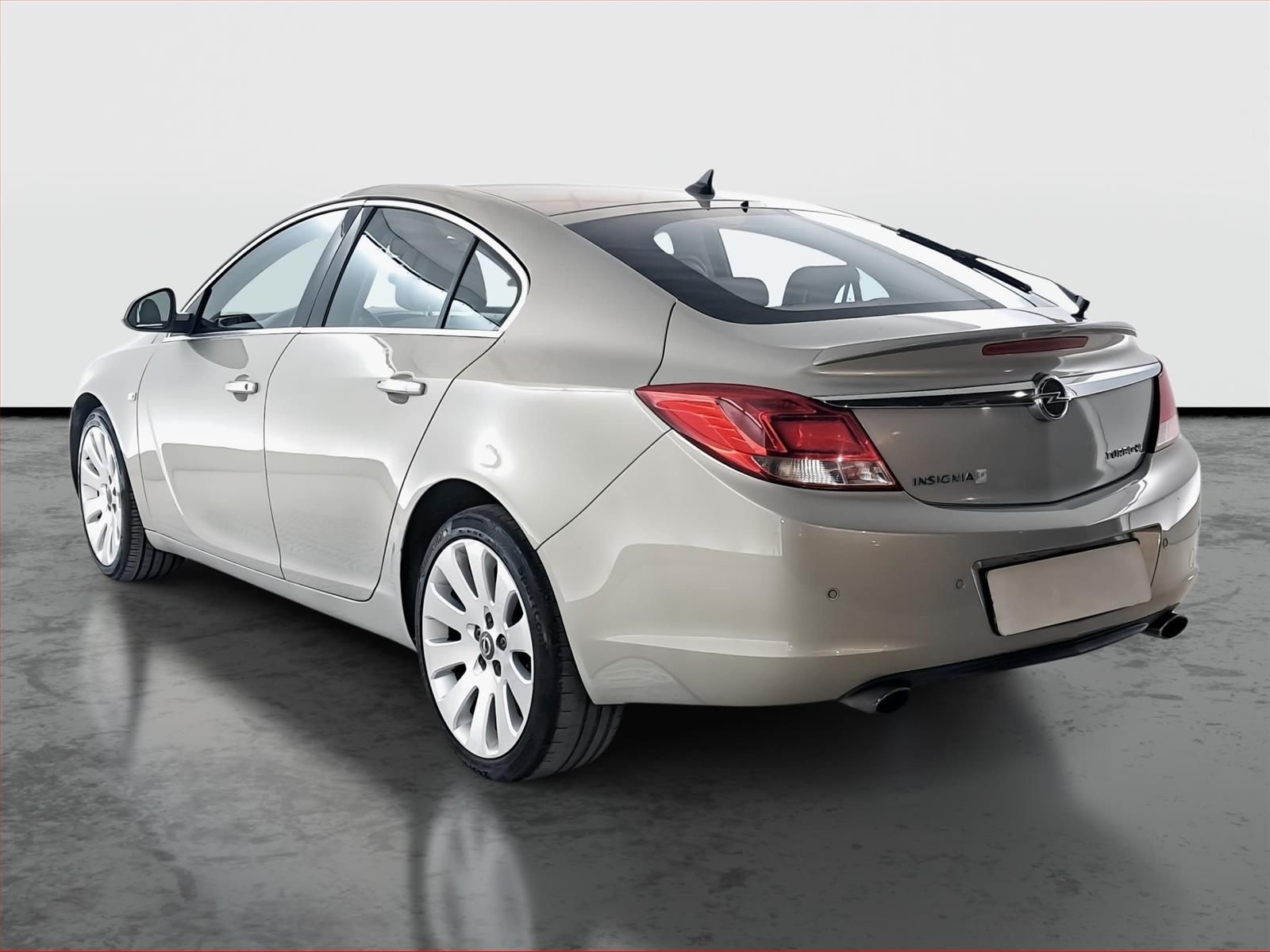 Opel Insignia, 2.0 Turbo, 4X4 - fotka 4