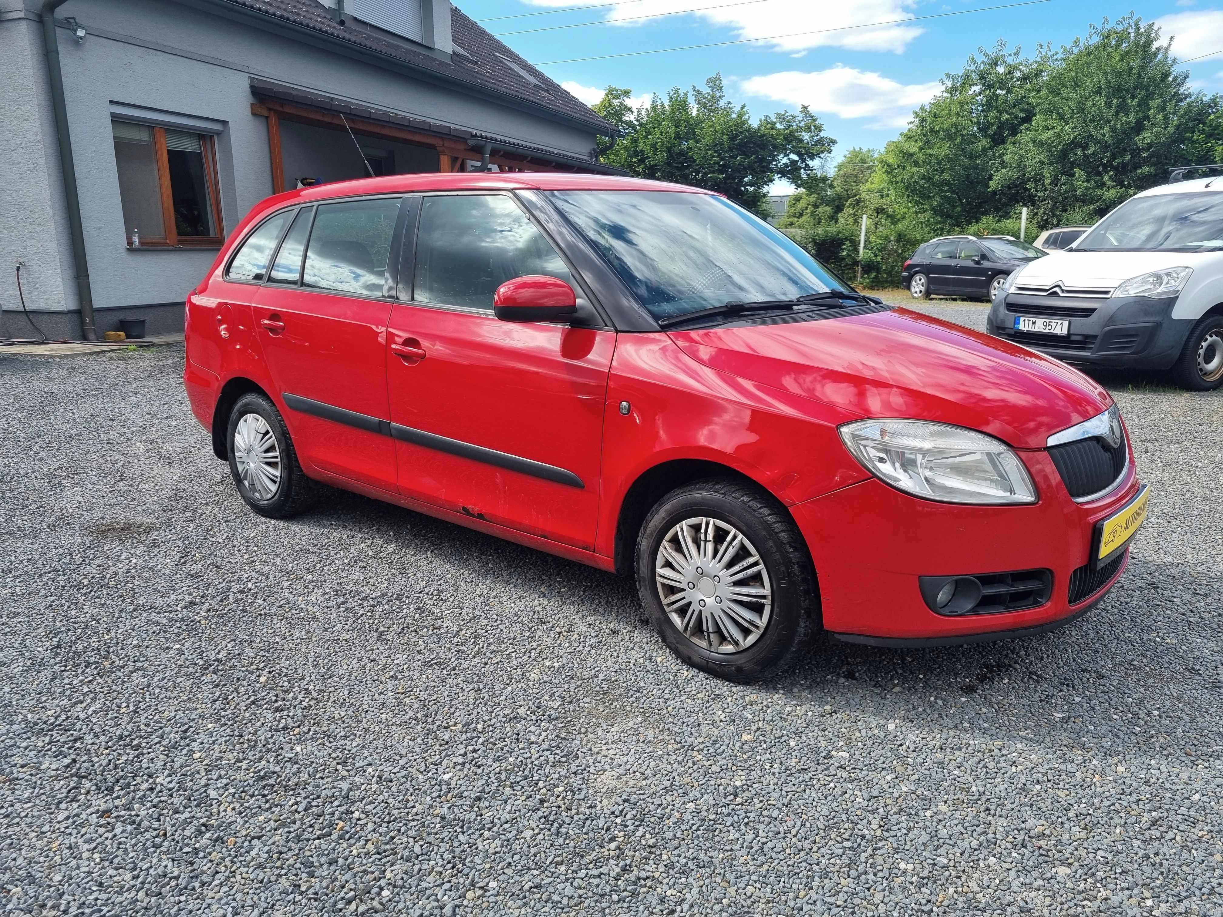 Škoda Fabia - fotka 2