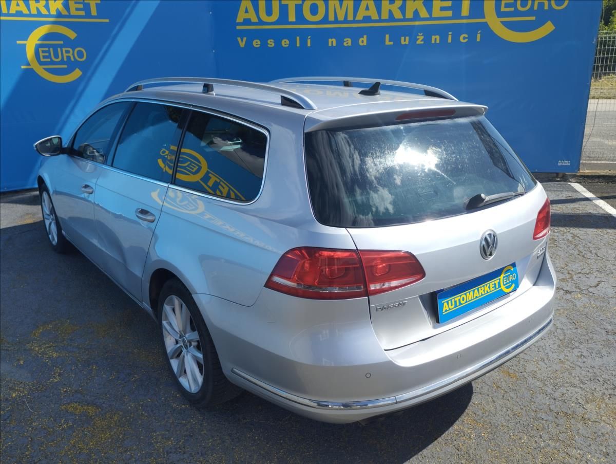 Volkswagen Passat, 2,0 TDi 103KW DSG - fotka 6