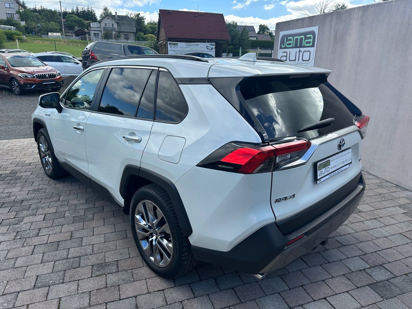 Toyota Rav4, 2.5 HEV 131kW Executive TAŽNÉ - fotka 5