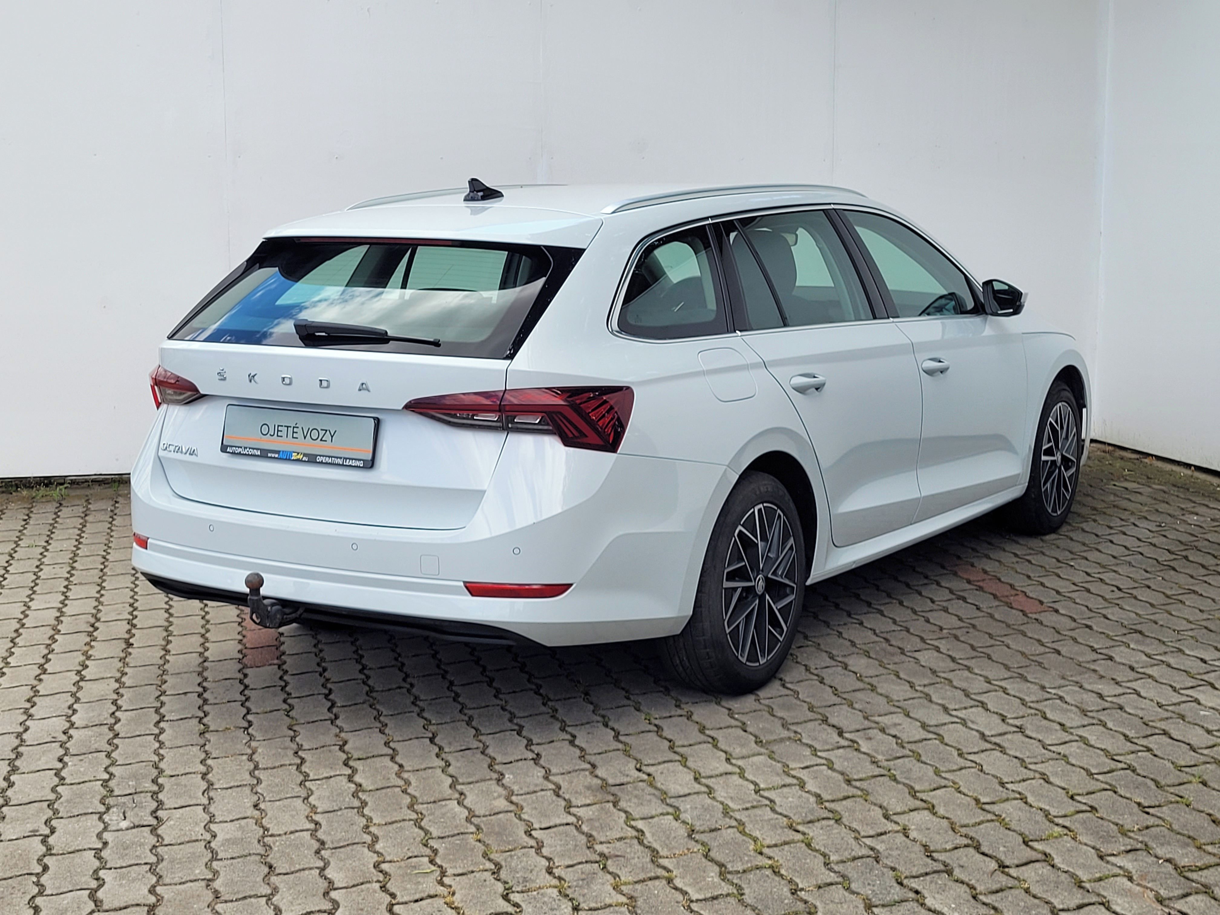 Škoda Octavia, 2.0 TDI 110 kW STYLE Plus - fotka 5