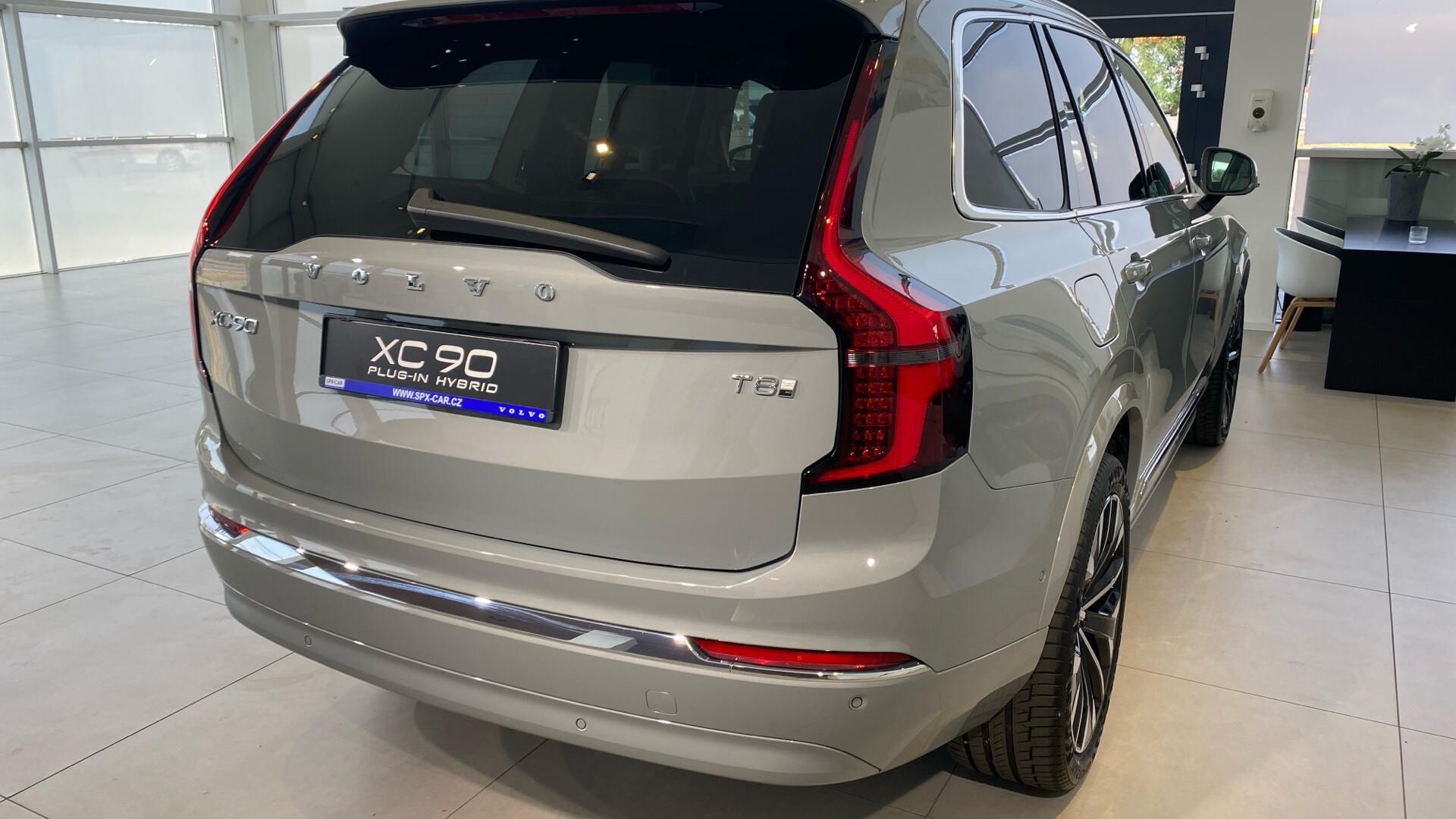 Volvo XC90, ULTRA BRIGHT, T8 AWD, 228+107 - fotka 5