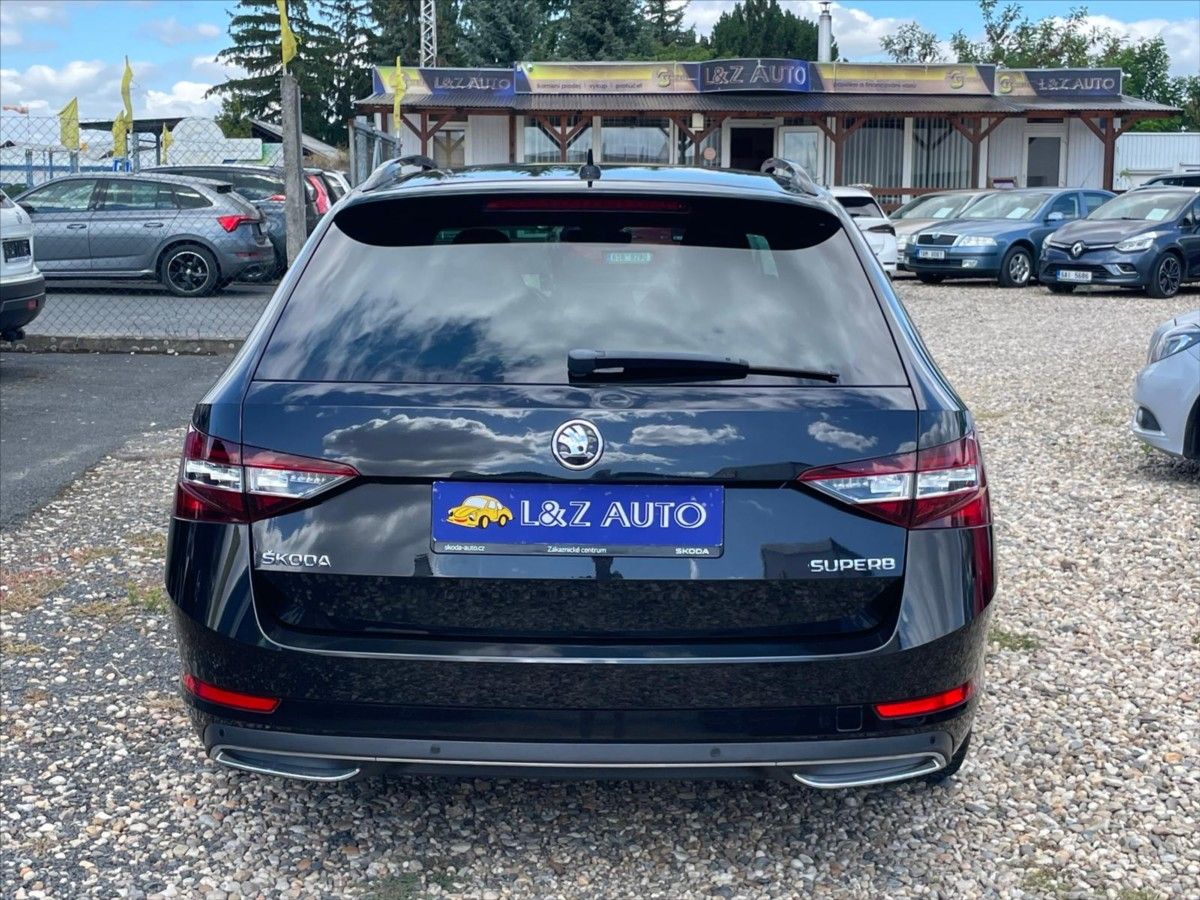 Škoda Superb, 1,4 TSi DSG SportLine - fotka 5