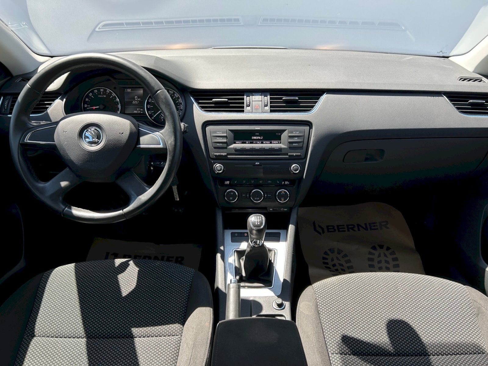 Škoda Octavia, Ambition Plus 1.6 TDI 77 kW - fotka 5