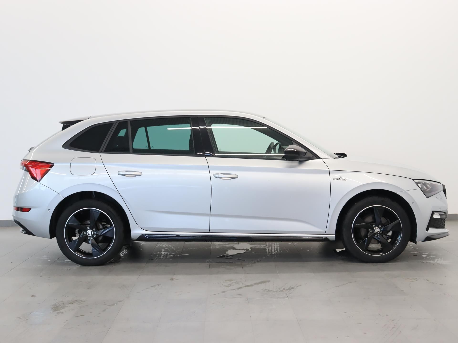 Škoda Scala, MONTE CARLO 1,5 TSI 110 kW - fotka 3