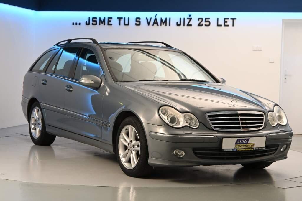 Mercedes-Benz Třídy C, 1.8 200 KOMPRESOR i - fotka 4