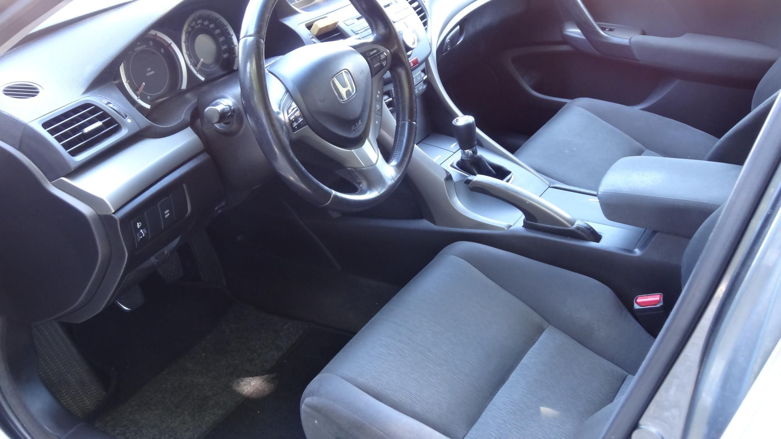 Honda Accord, Accord 2.2CTDi 110kW - fotka 2