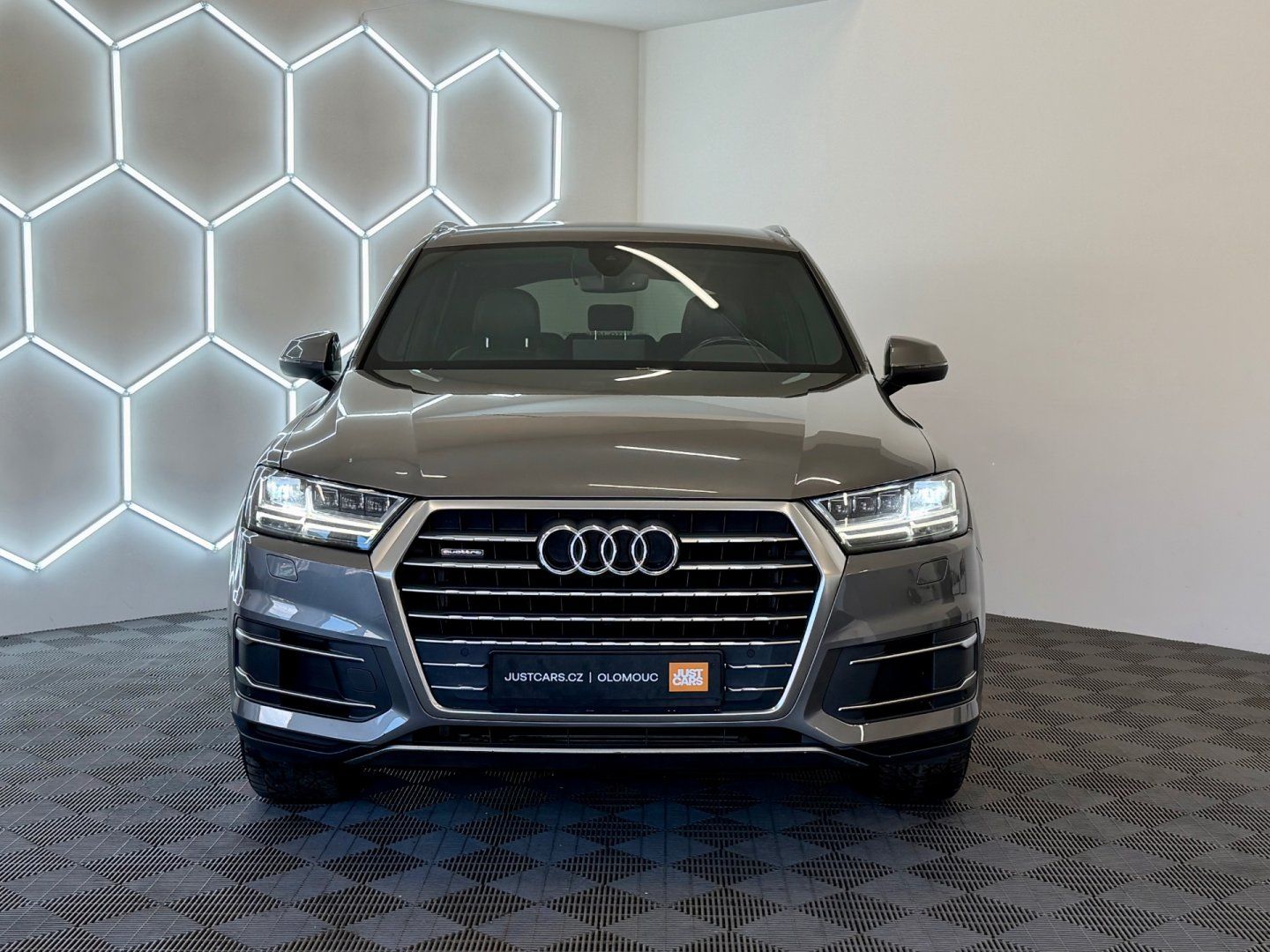 Audi Q7, 3.0 TDI S-LINE/ - fotka 2