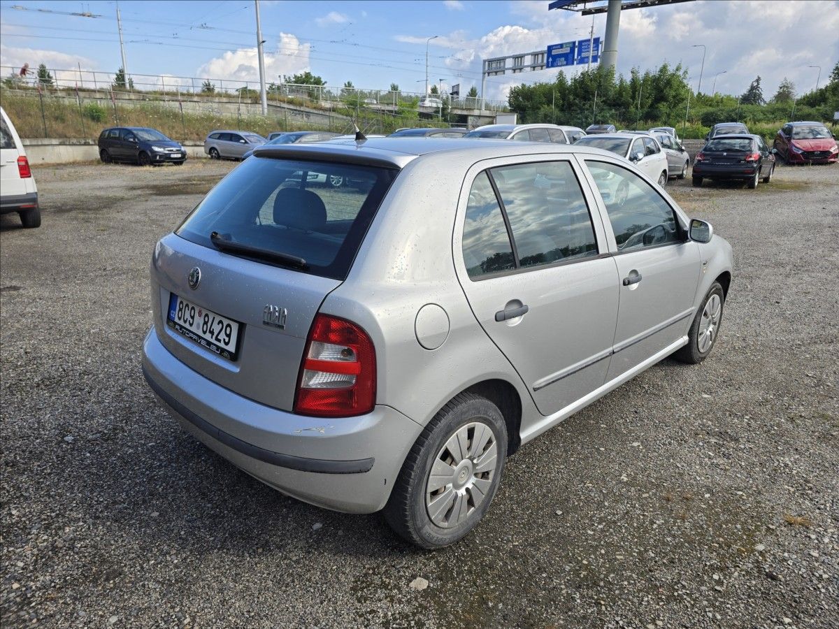 Škoda Fabia, 1,4 MPi  nová STK - fotka 5