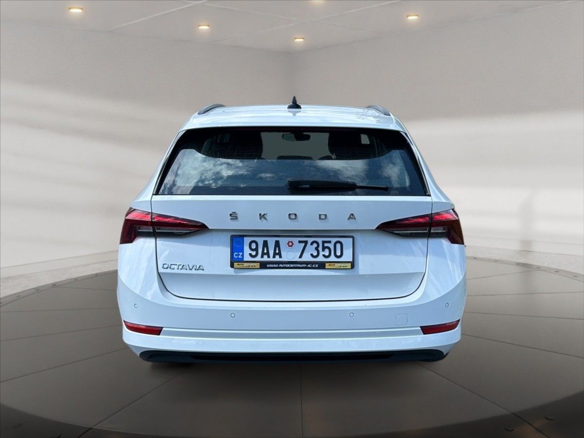 Škoda Octavia, 2,0 TDI 85 Ambition - fotka 5