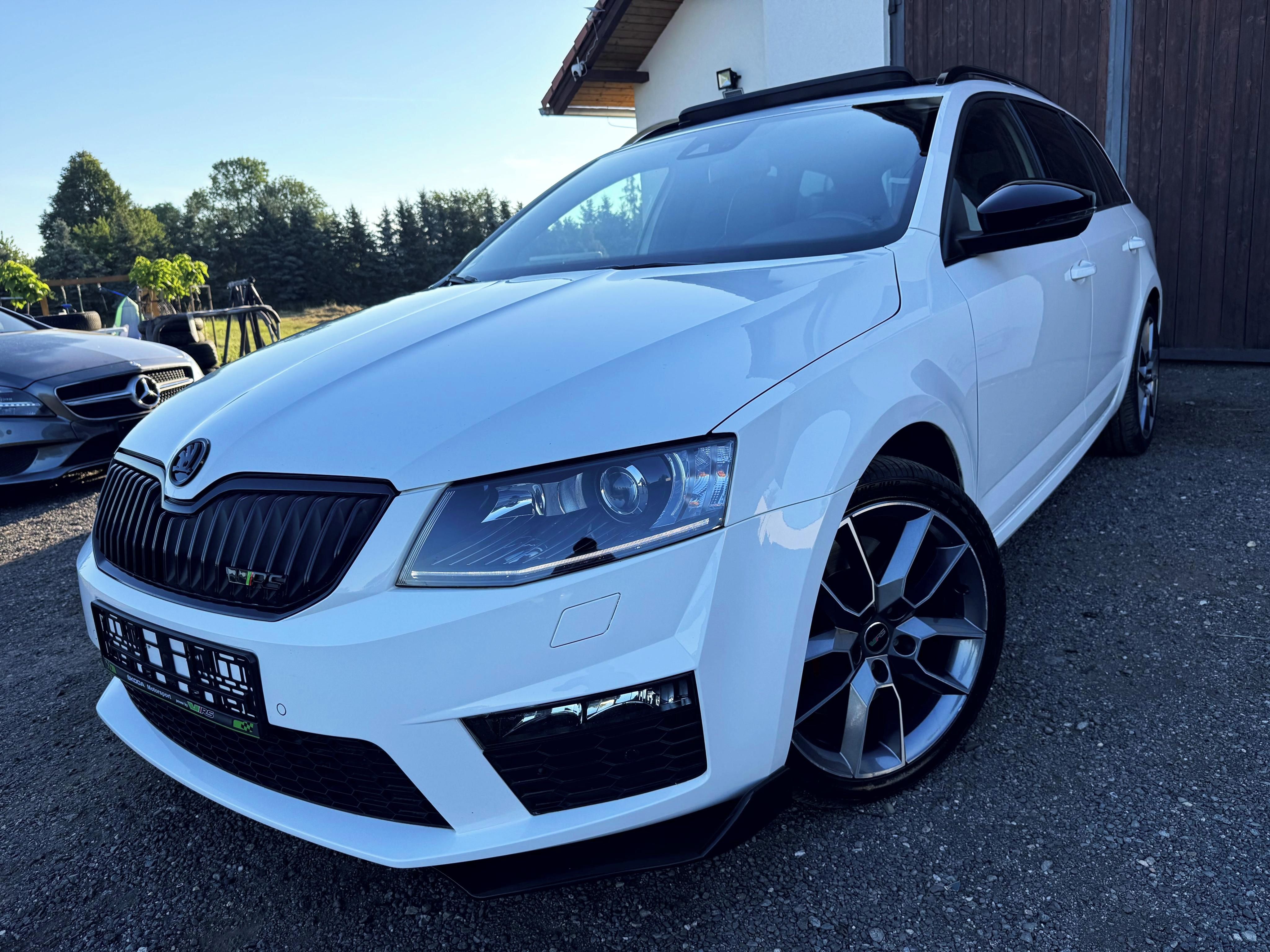 Škoda Octavia, III RS 162kW, 6st. manuál - fotka 4
