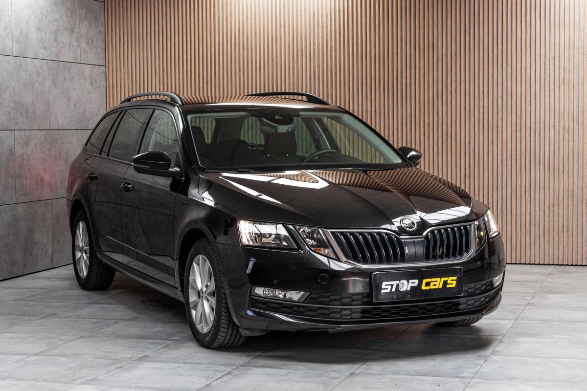 Škoda Octavia, 1.6 TDI 85kW DSG*ACC*CAR-PLAY* - fotka 3