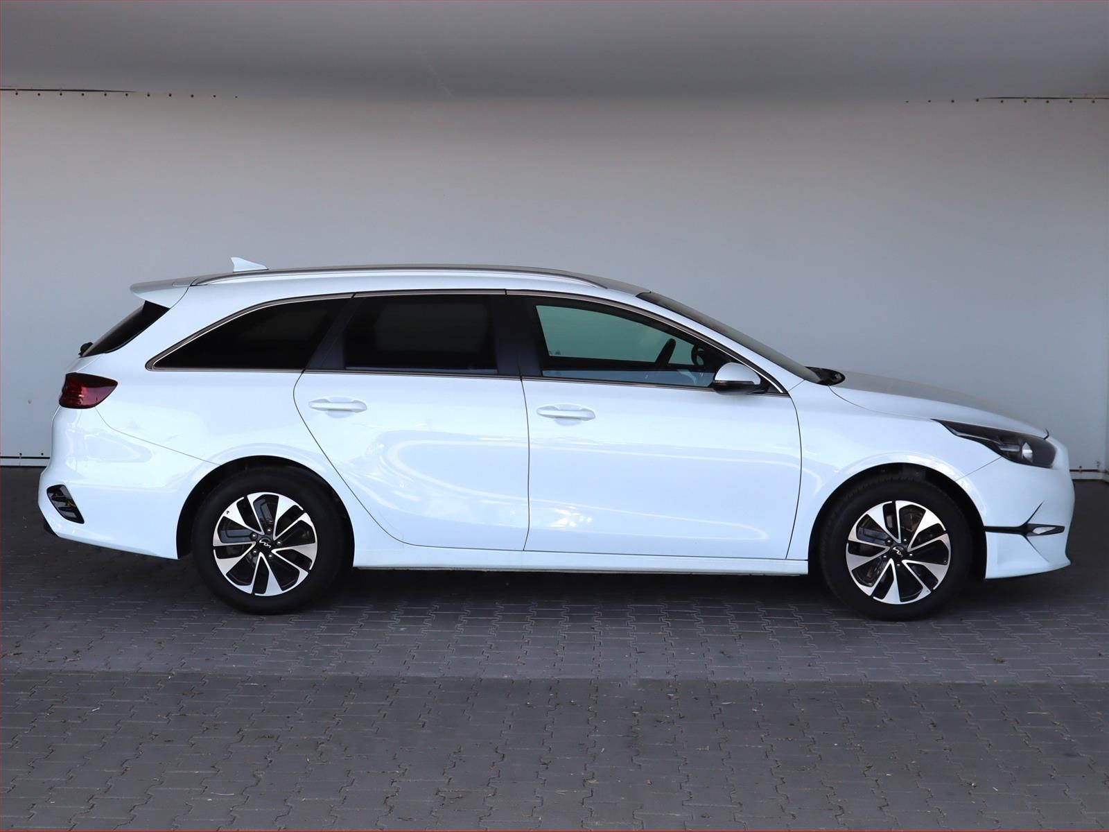 Kia Cee´d, 1.5 T-GDI, Gold, Automat - fotka 6