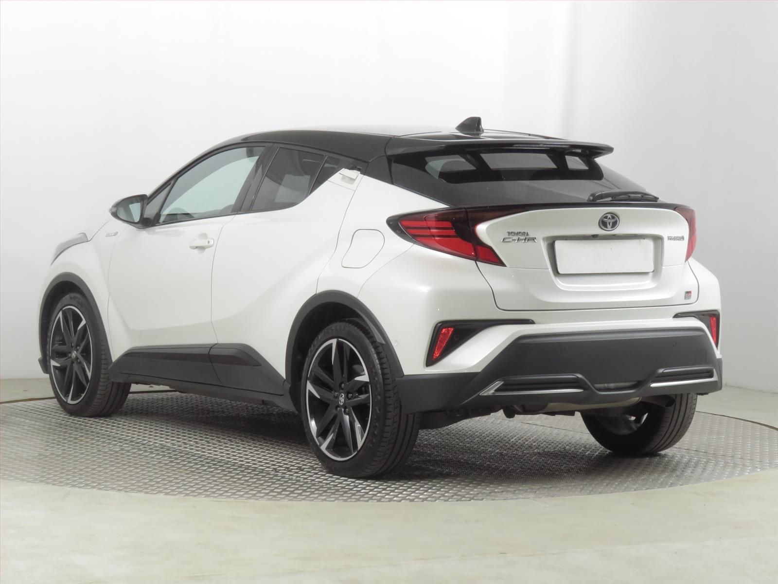 Toyota C-HR, 1.8 Hybrid, GR Sport, Automat - fotka 4