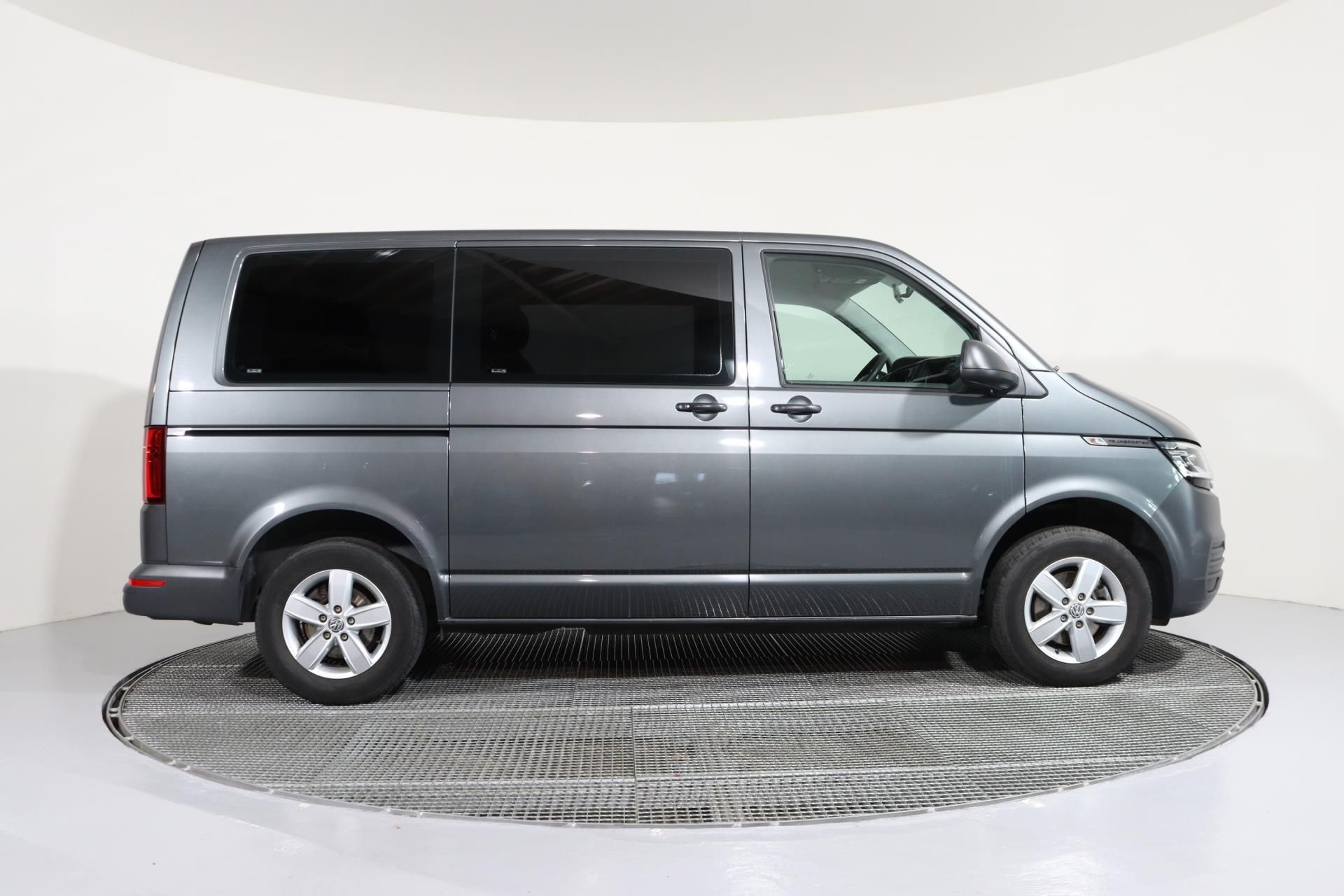 Volkswagen Transporter, 6.1 2.0TDI 110kW, 8míst. LED - fotka 3
