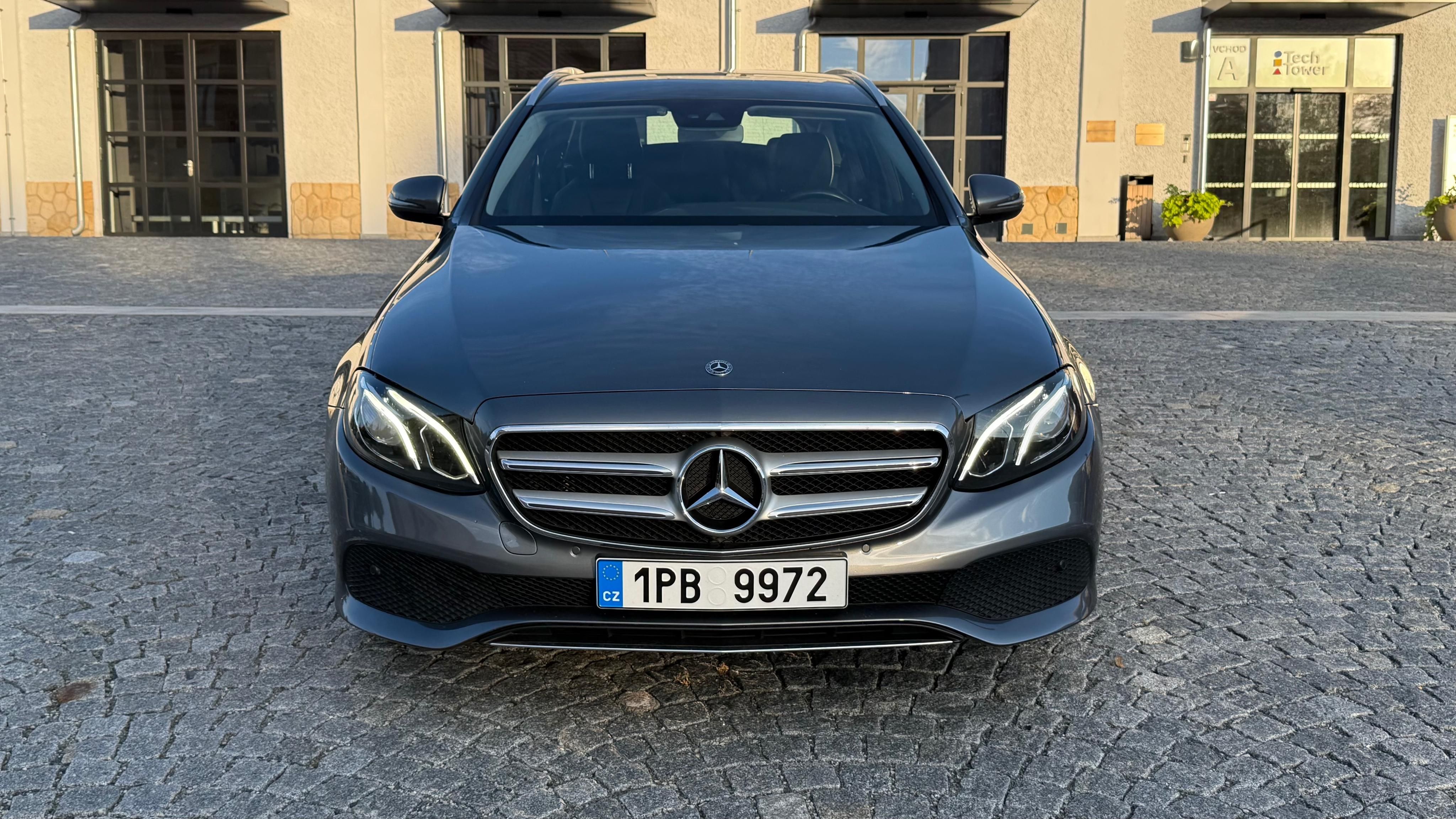 Mercedes-Benz Třídy E, 220d 143 kW, servisní kniha - fotka 3