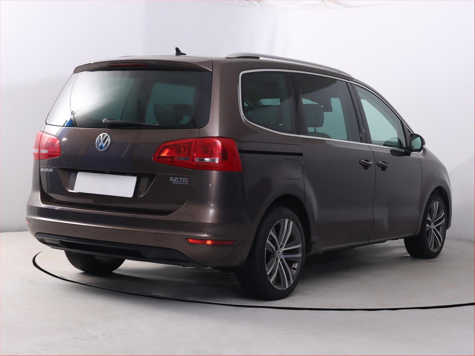Volkswagen Sharan, 2.0 TDI, Automat - fotka 5