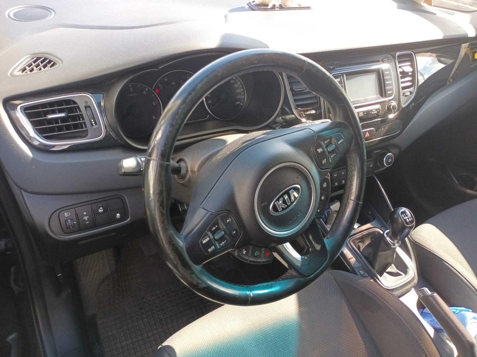 Kia Carens, 1.7 CRDi, Serv.kniha - fotka 3