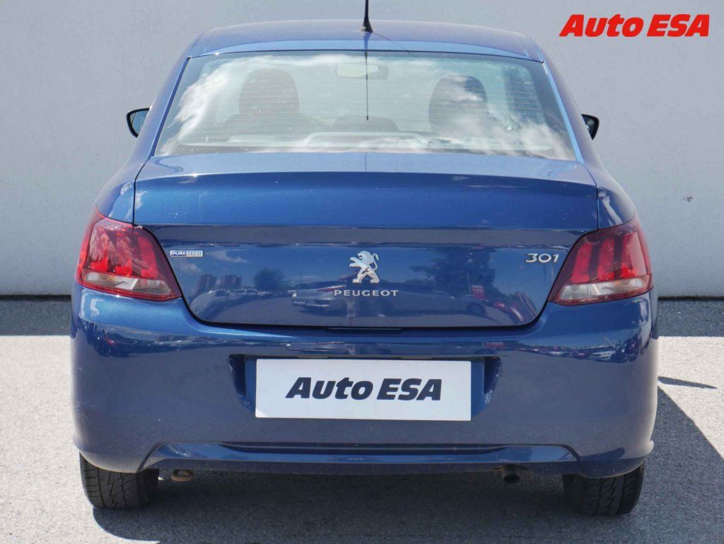 Peugeot 301, 1.2PT,ČR - fotka 5