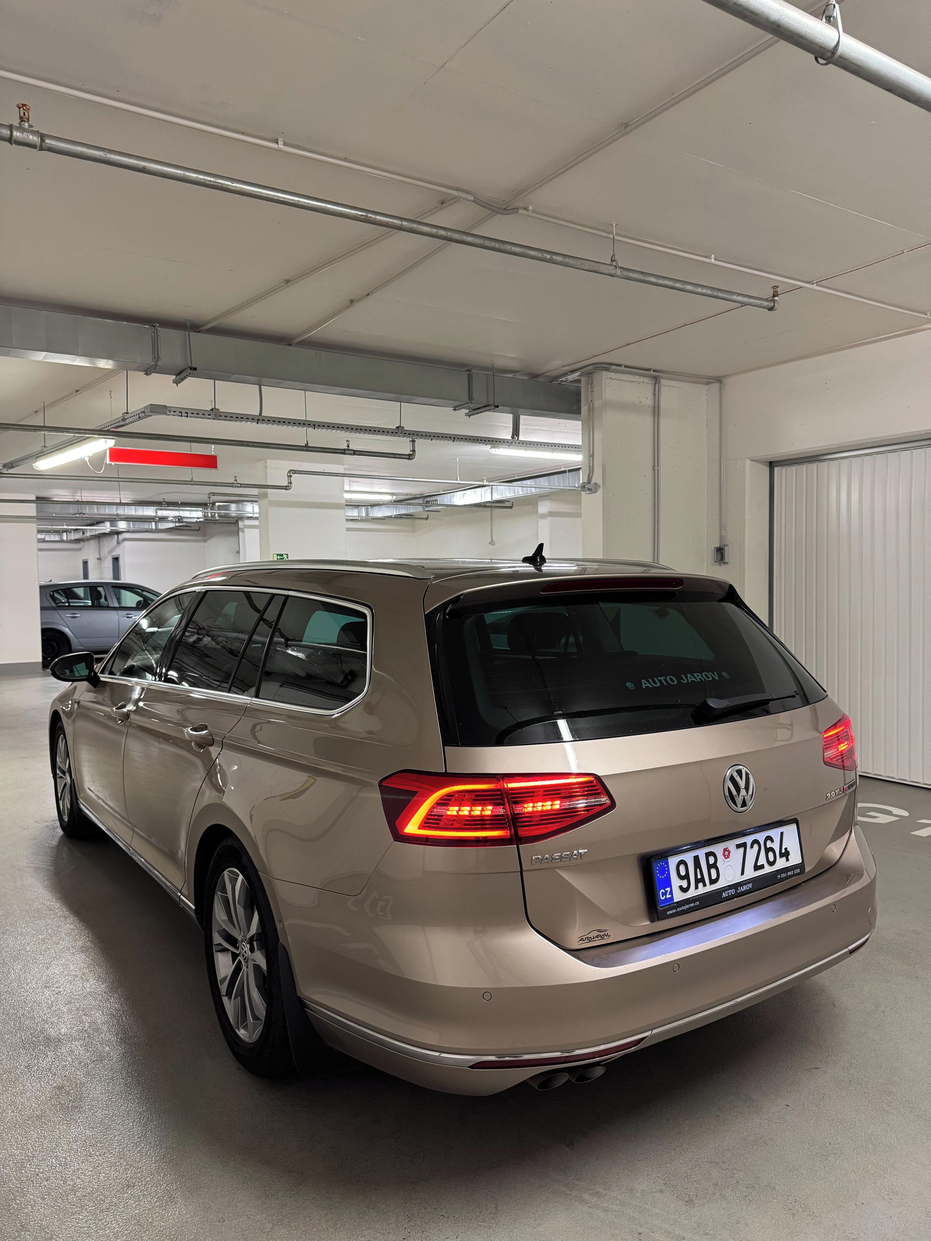 Volkswagen Passat, VW Passat 140kW, 4x4, DSG - fotka 6