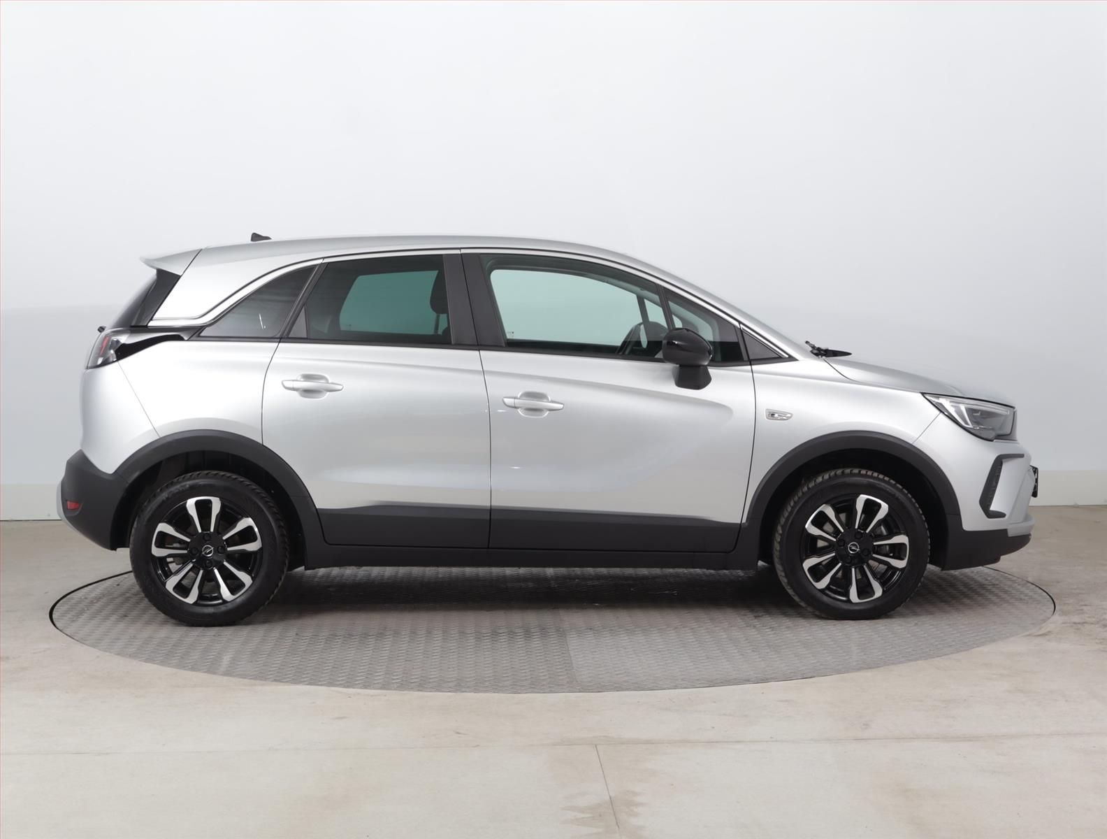 Opel Crossland, 1.2 Turbo, Kůže, Navi - fotka 6