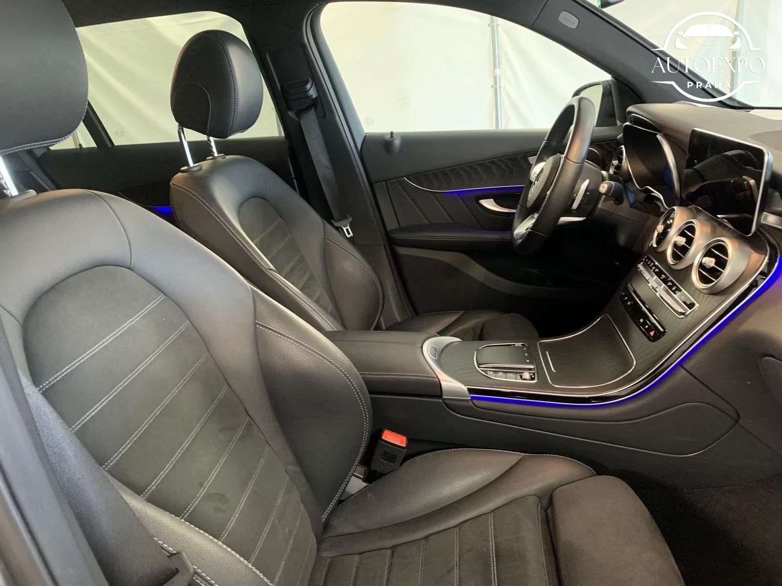 Mercedes-Benz GLC, 300de AMG 4Matic - fotka 6
