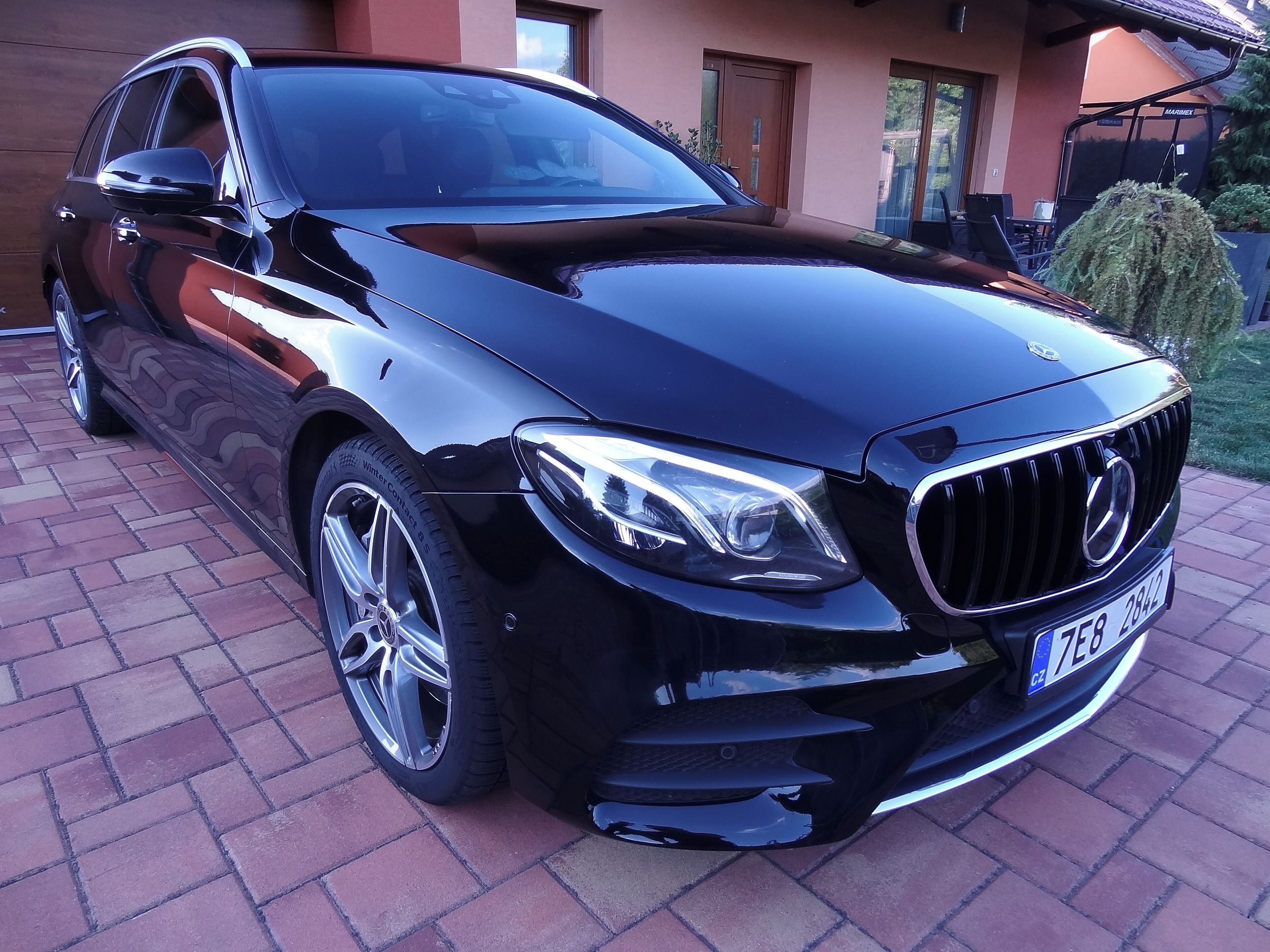 Mercedes-Benz Třídy E, E450 4MATIC,270 kW, AMG