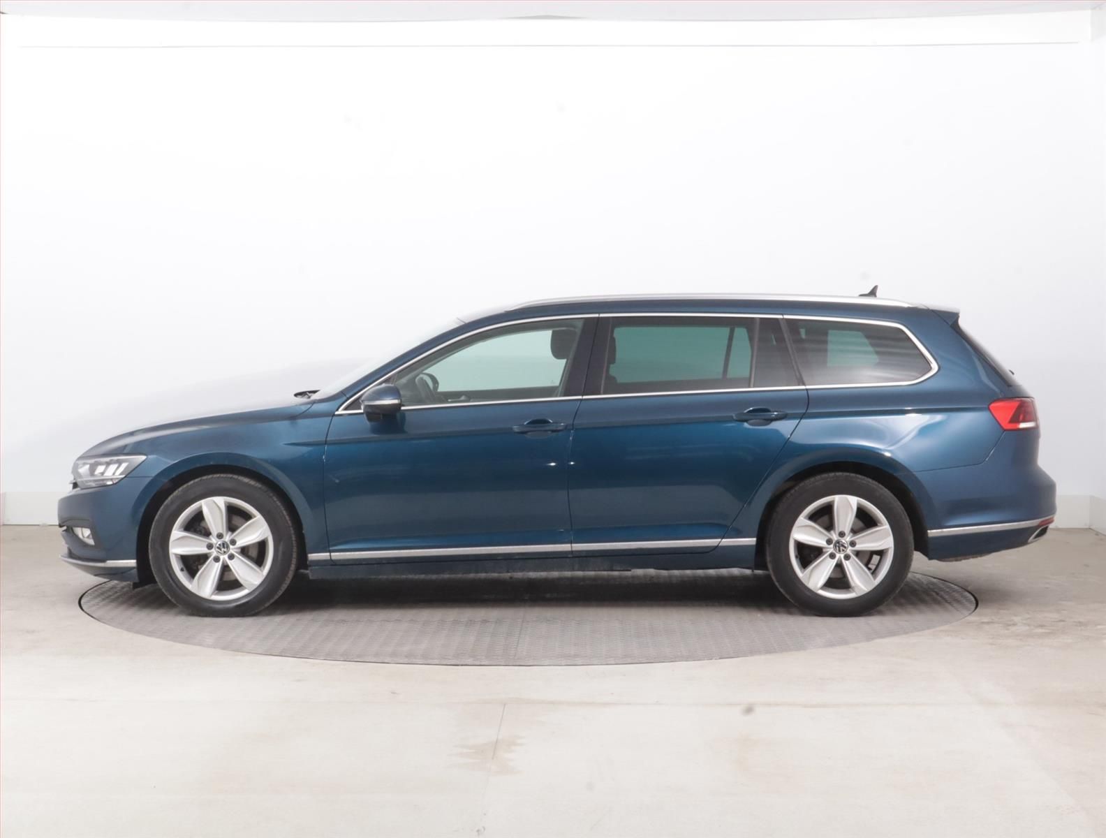 Volkswagen Passat, 2.0 TDI, Elegance, 4X4 - fotka 3