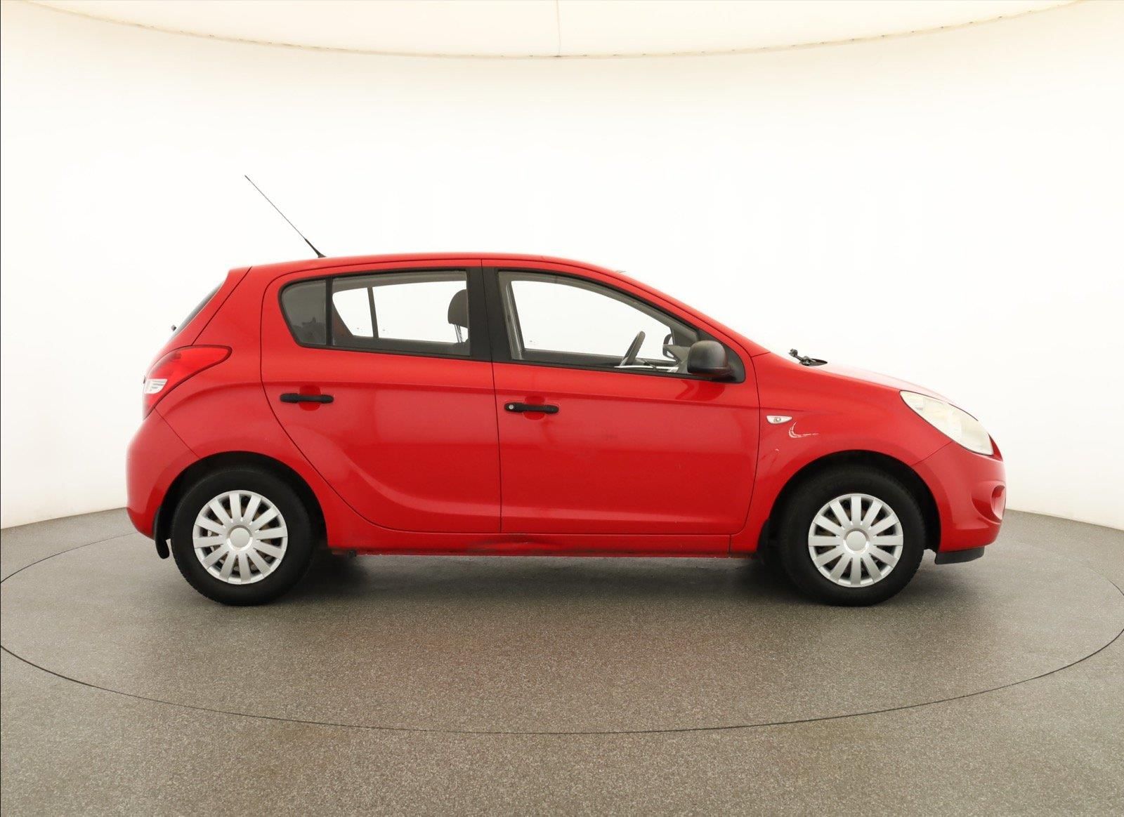 Hyundai i20, 1.2, za skvělou cenu - fotka 6