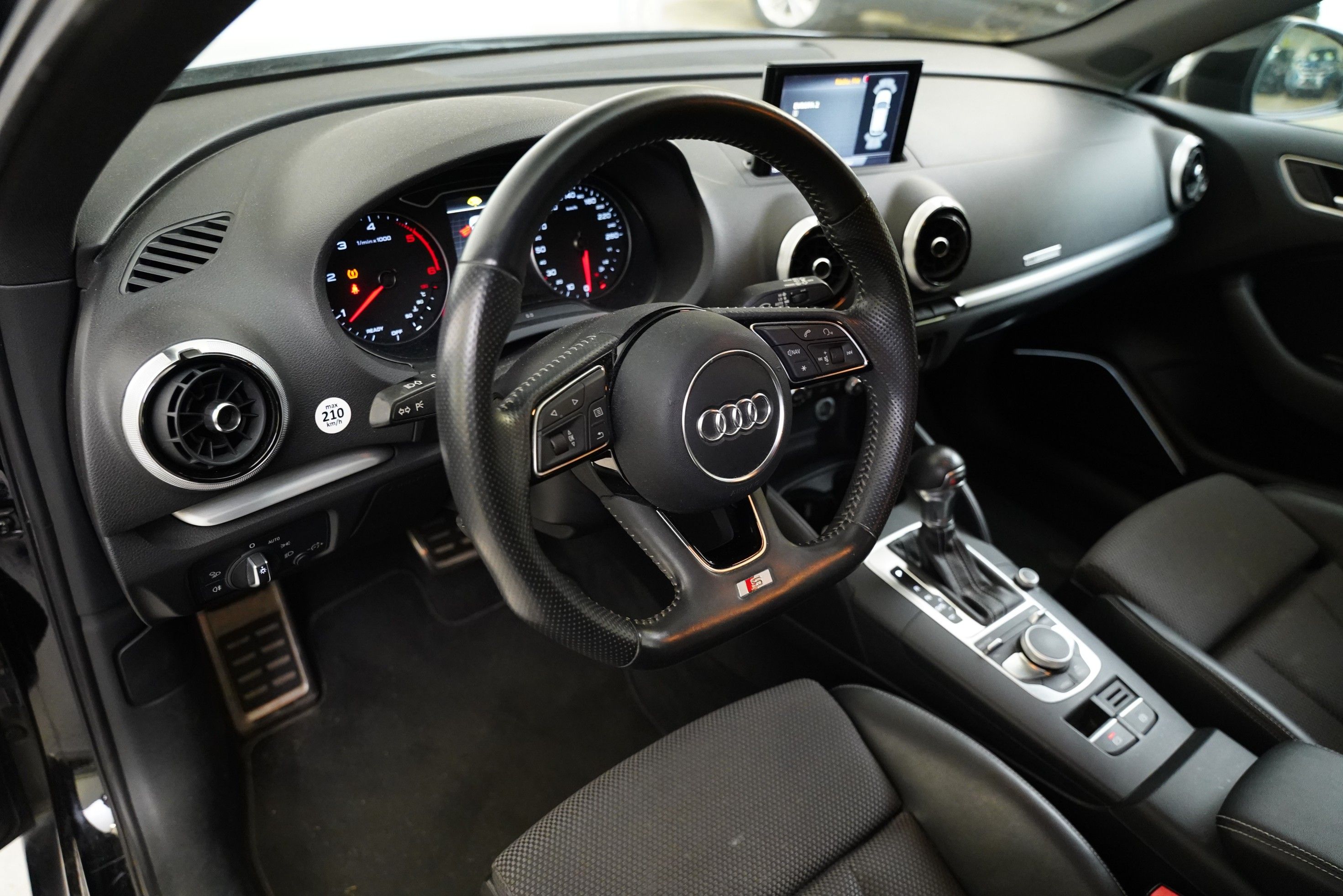 Audi A3, 2.0 TDI 110 kW S-Tronic Sport - fotka 5