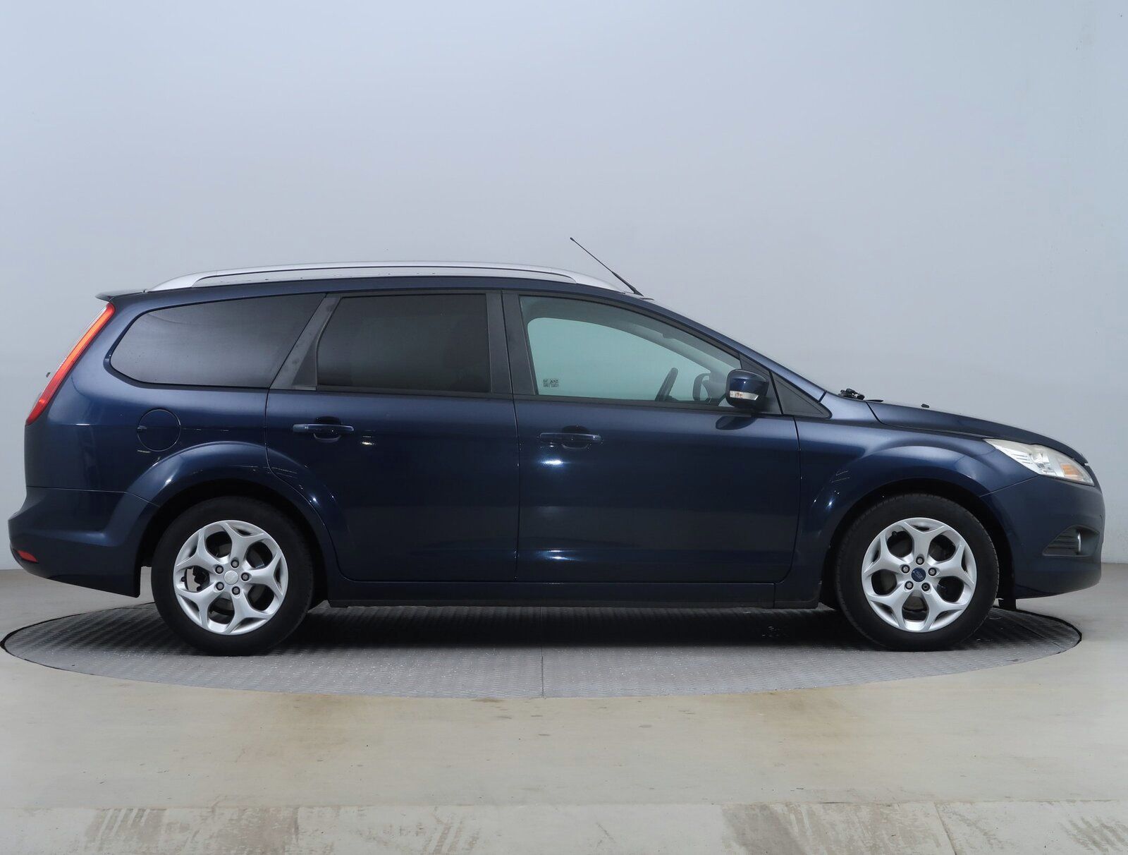 Ford Focus, 1.6 16V, Serv.kniha, po STK - fotka 6
