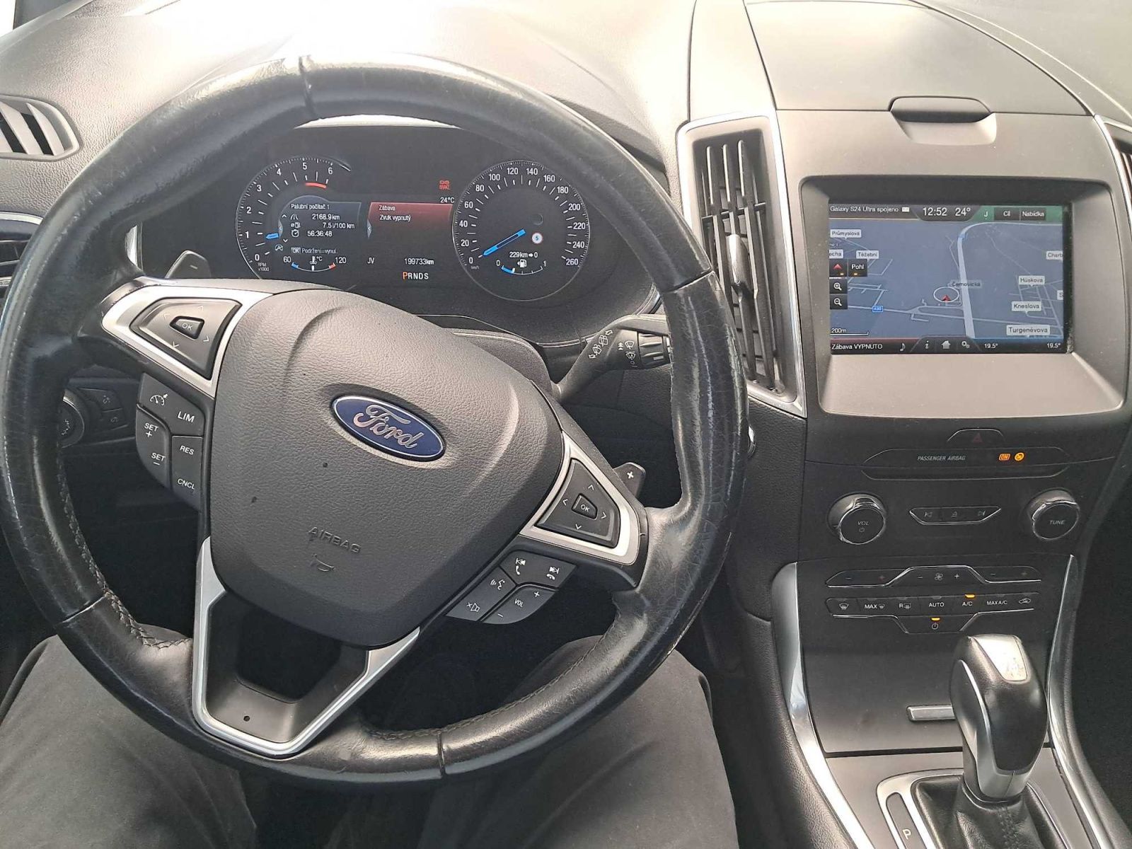 Ford S-MAX, 2.0 TDCi, Automat, Navi - fotka 3