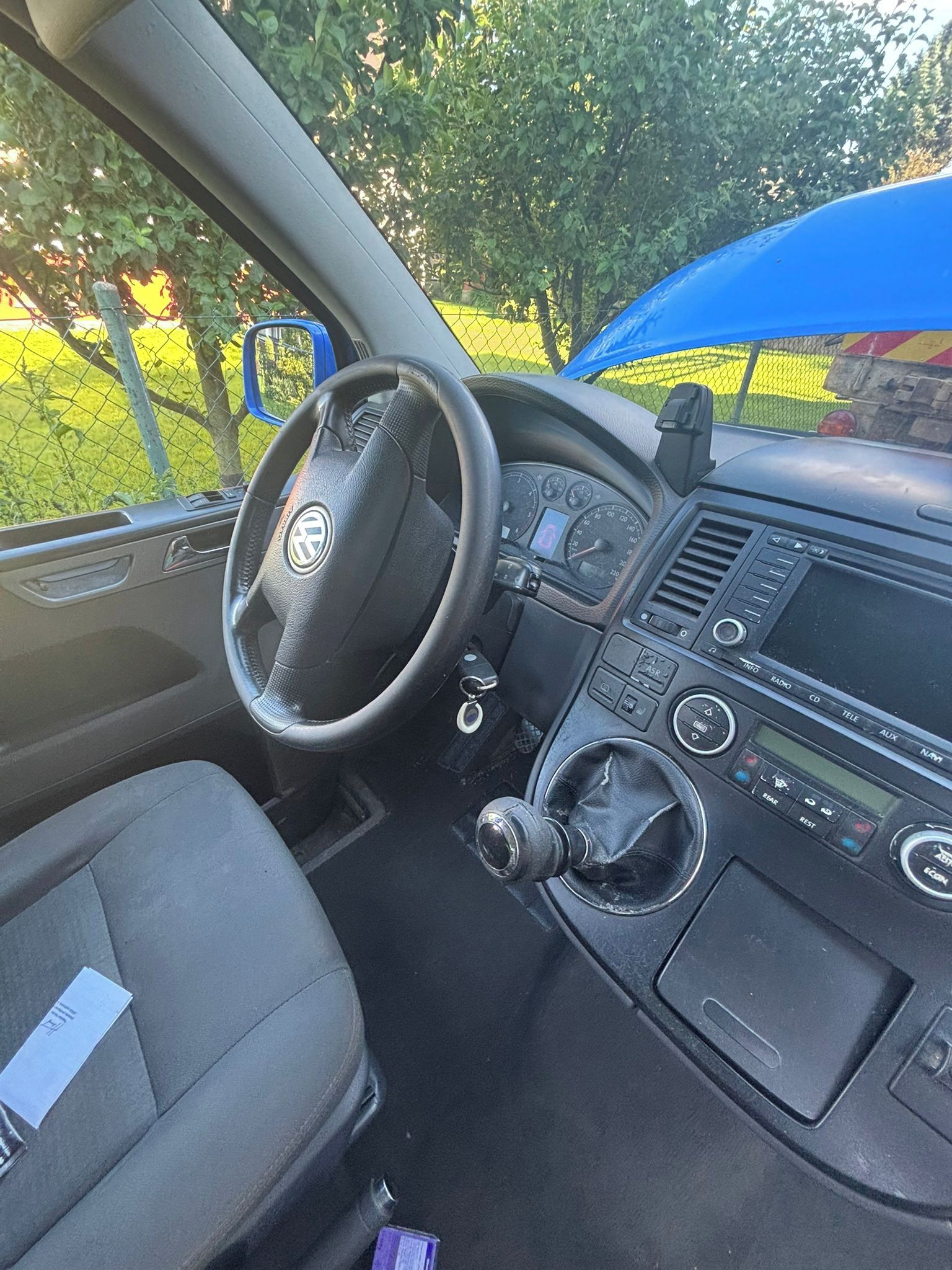 Volkswagen Multivan, Volkswagen Multivan, 2,5 96kW - fotka 2