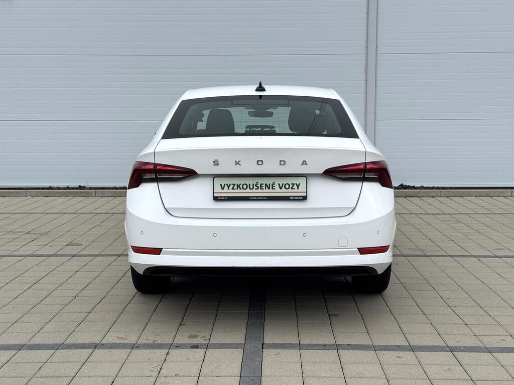 Škoda Octavia, Active 1.5 TSI 110 kW - fotka 6