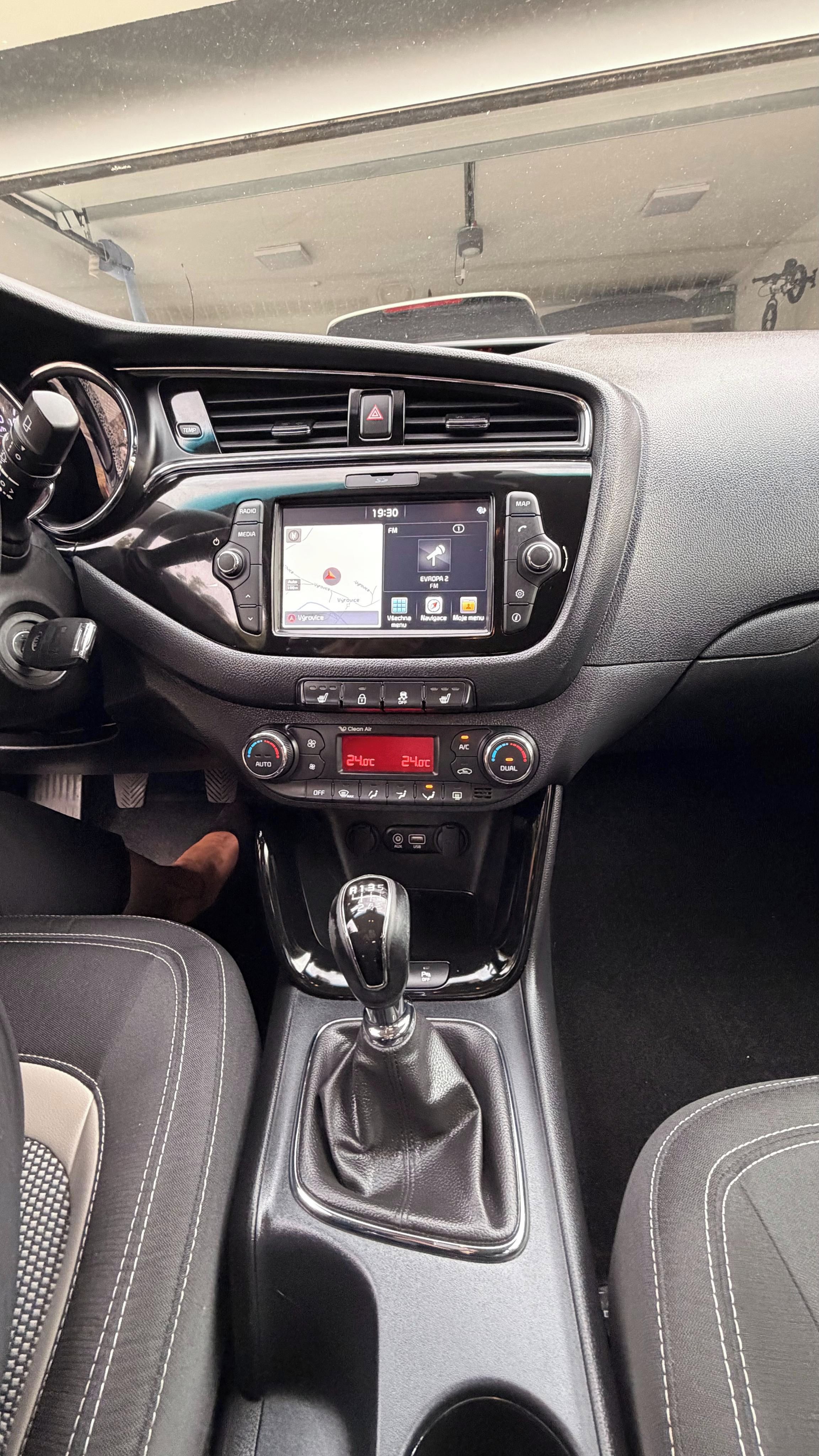 Kia Cee´d SW, 1.6 CRDi TOP - fotka 3