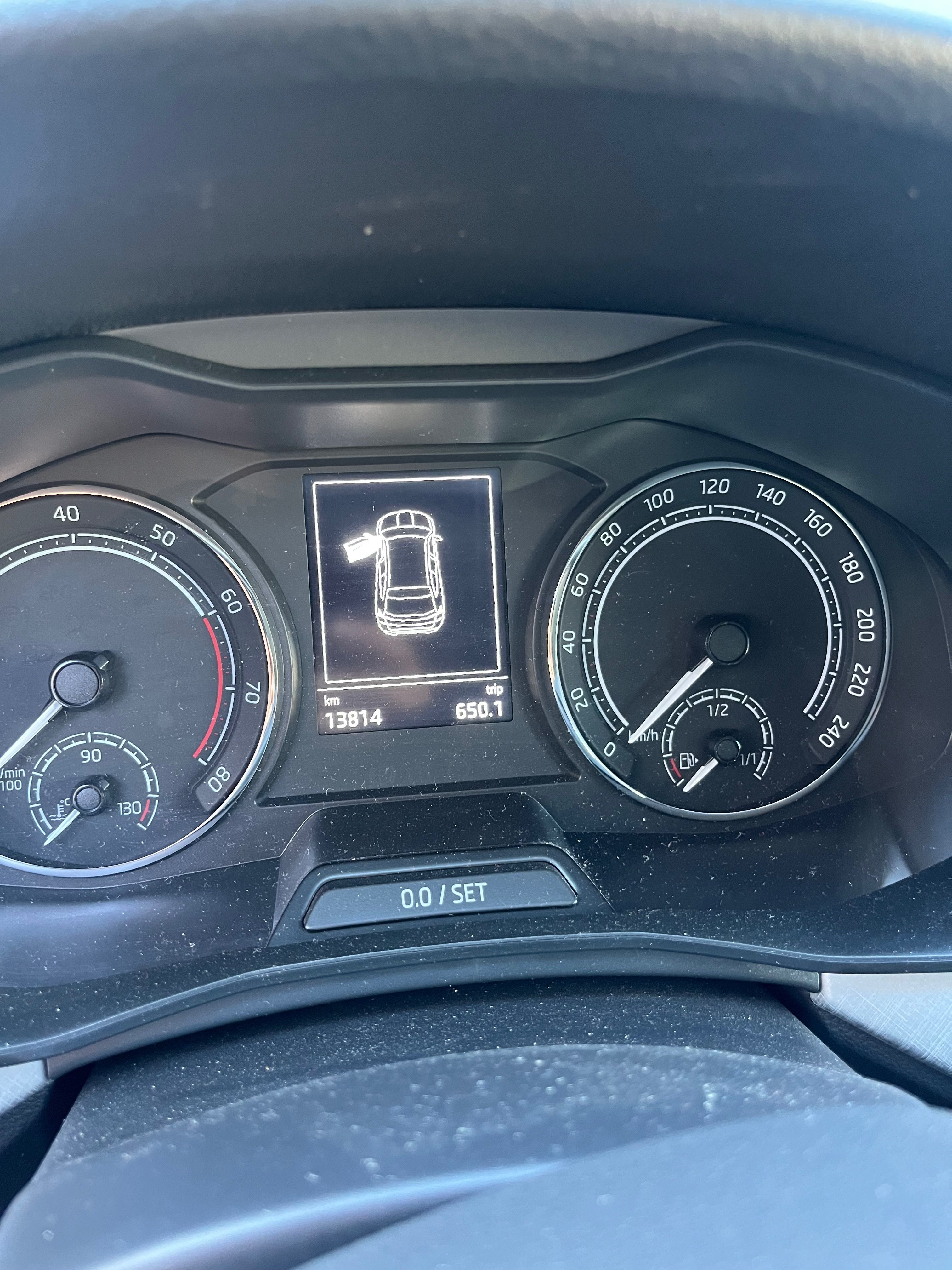 Škoda Kamiq, 1,0 TSI servisováno jako nové - fotka 5