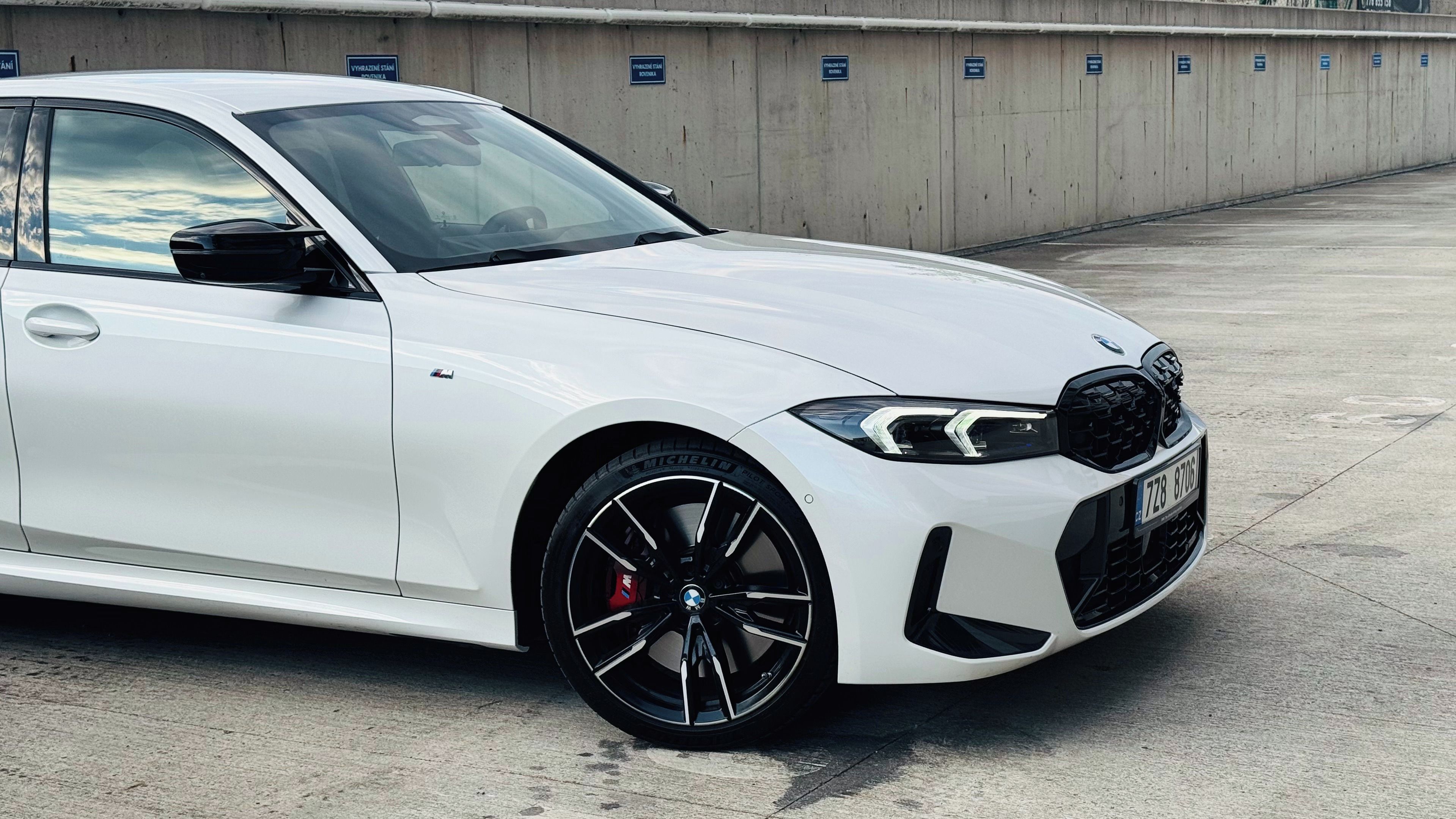 BMW Řada 3, M340i xDrive - fotka 4