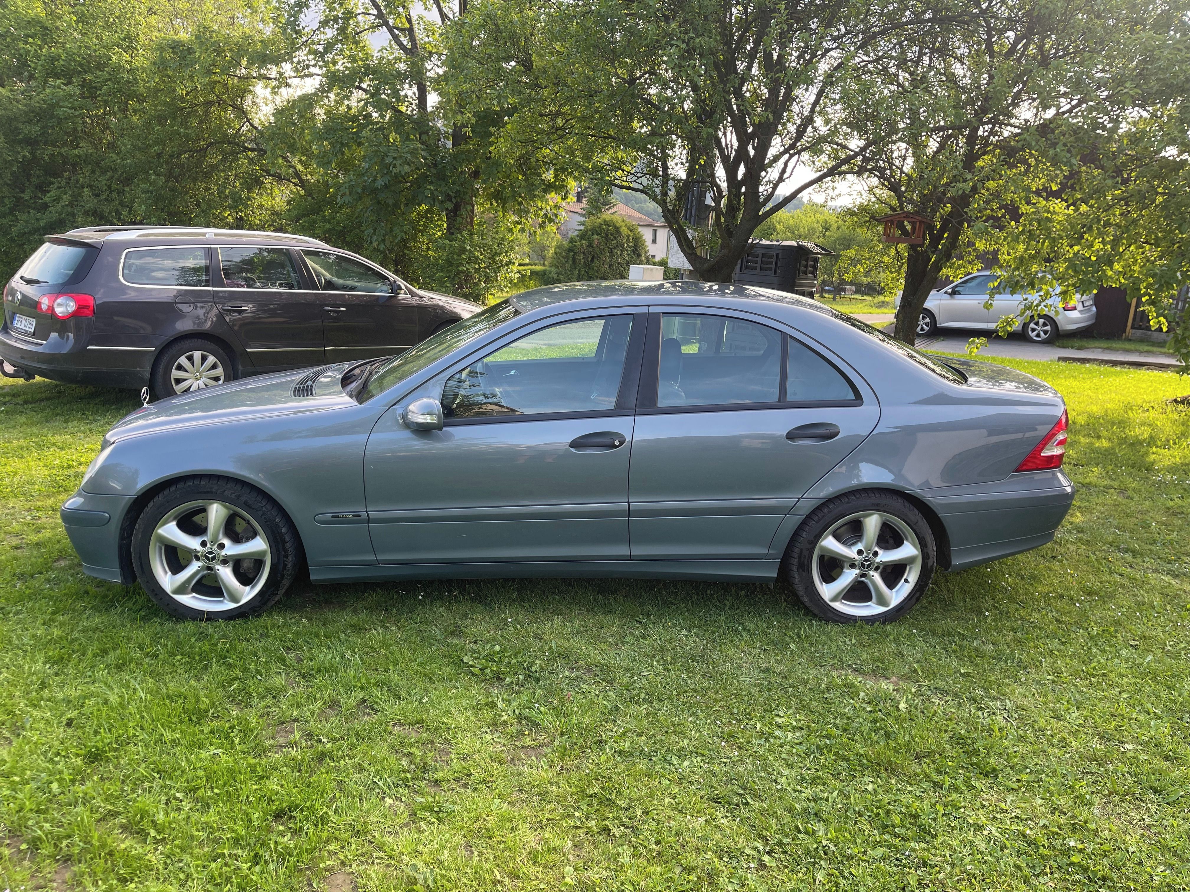 Mercedes-Benz Třídy C, 220 CDI   110 KW - fotka 3