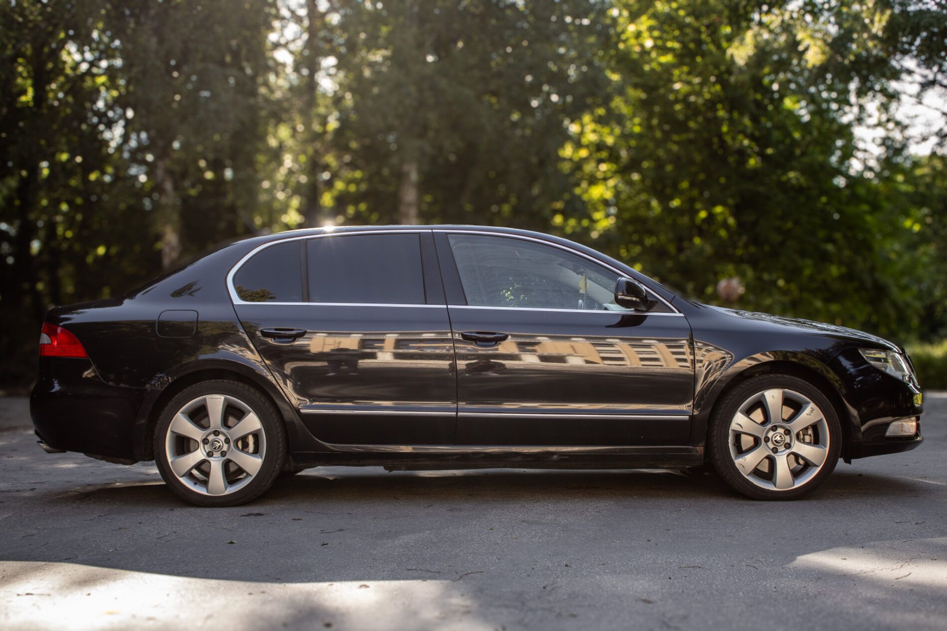 Škoda Superb - fotka 4