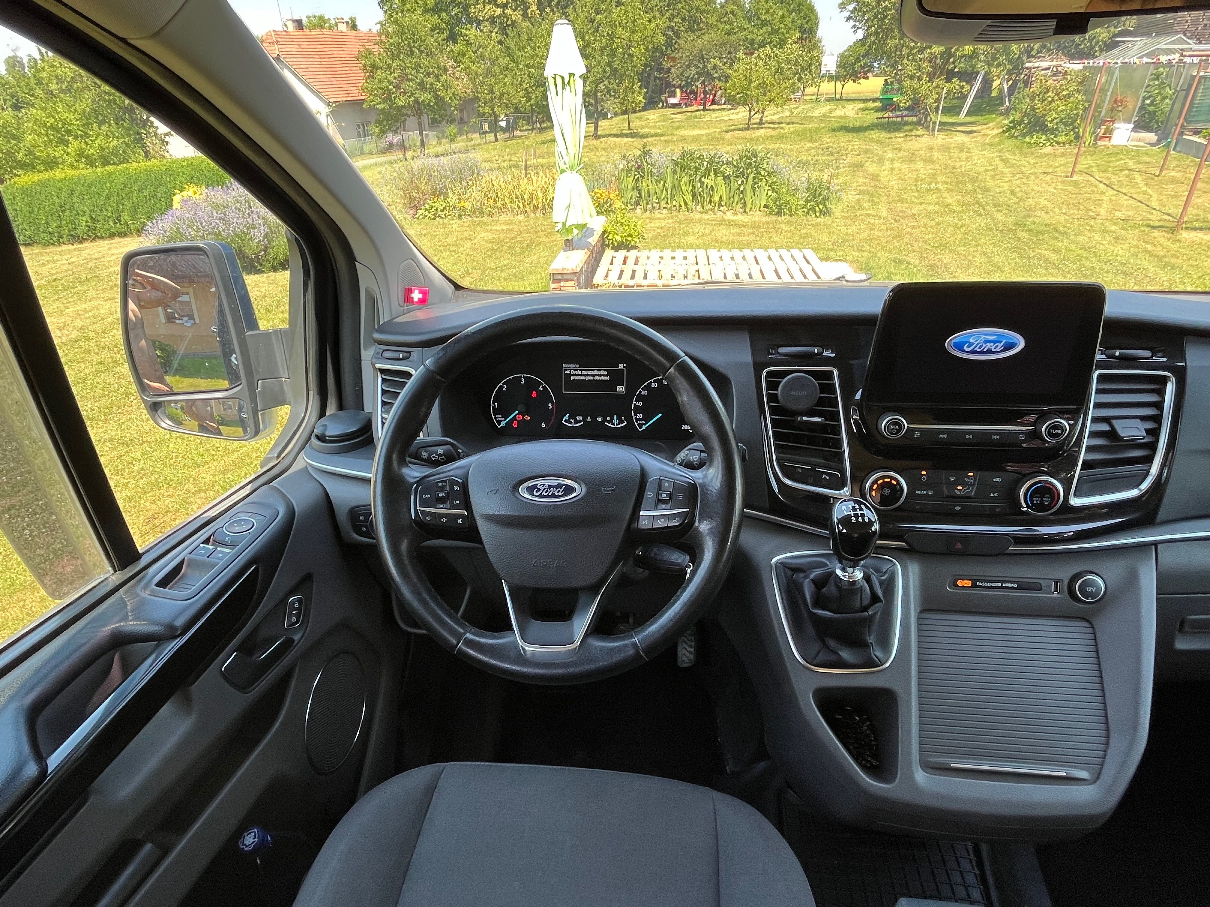 Ford Tourneo Custom, 2.0 TDCi/136kw TITANIUM - fotka 2