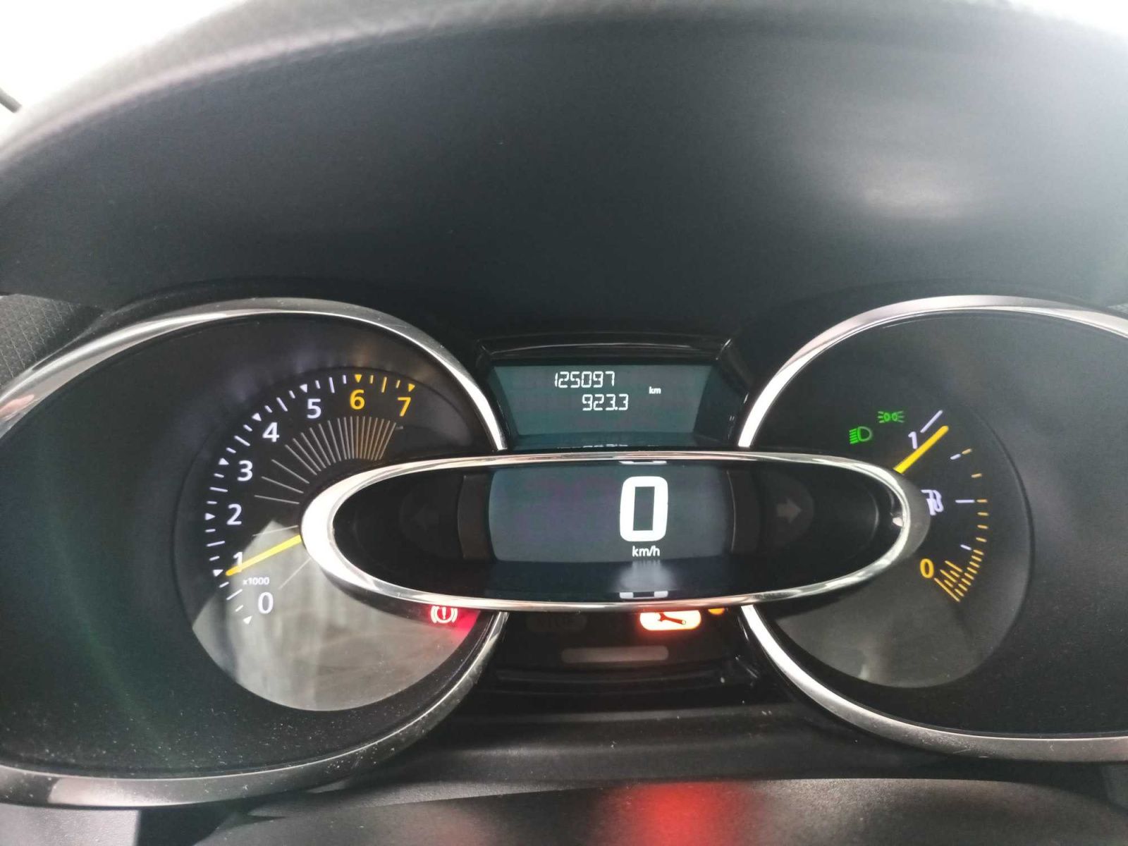 Renault Clio, 0.9 TCe, ČR,1.maj, Klima - fotka 3