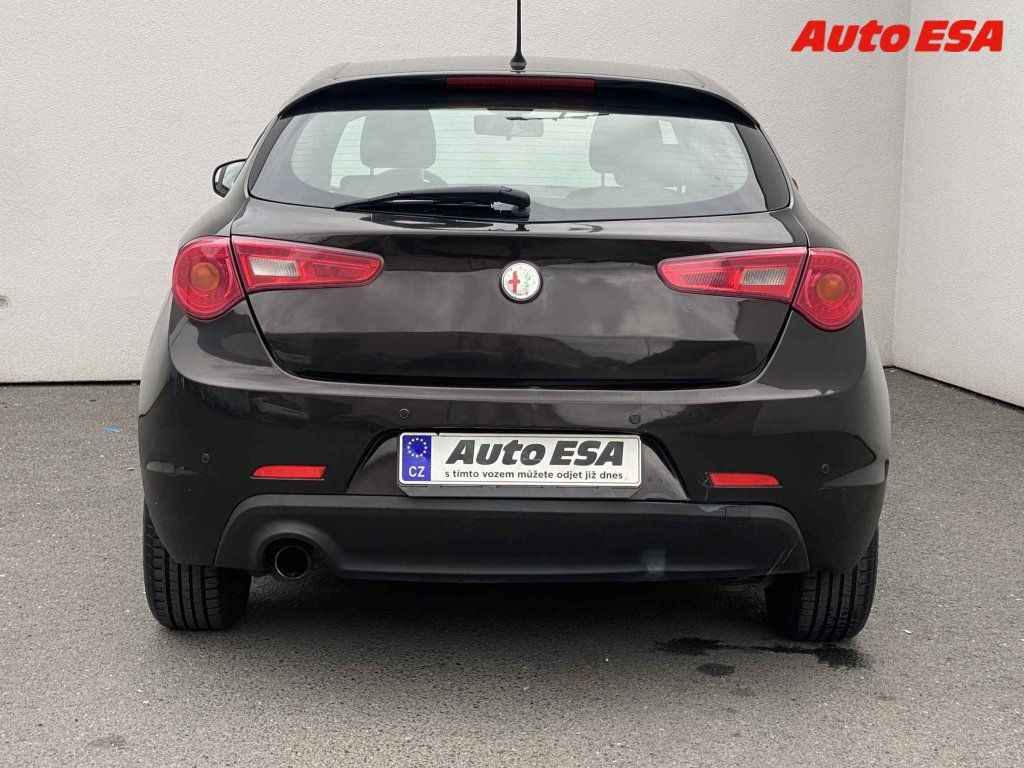 Alfa Romeo Giulietta, 1.6 D - fotka 5