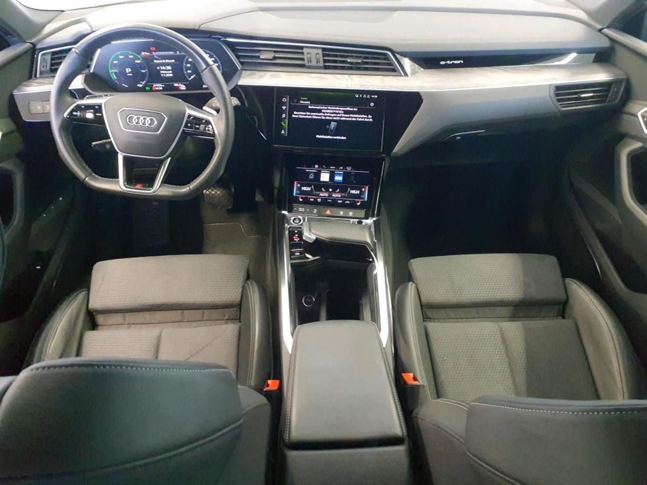 Audi e-tron, 55 QUATTRO 300kw S LINE SOH97% - fotka 6