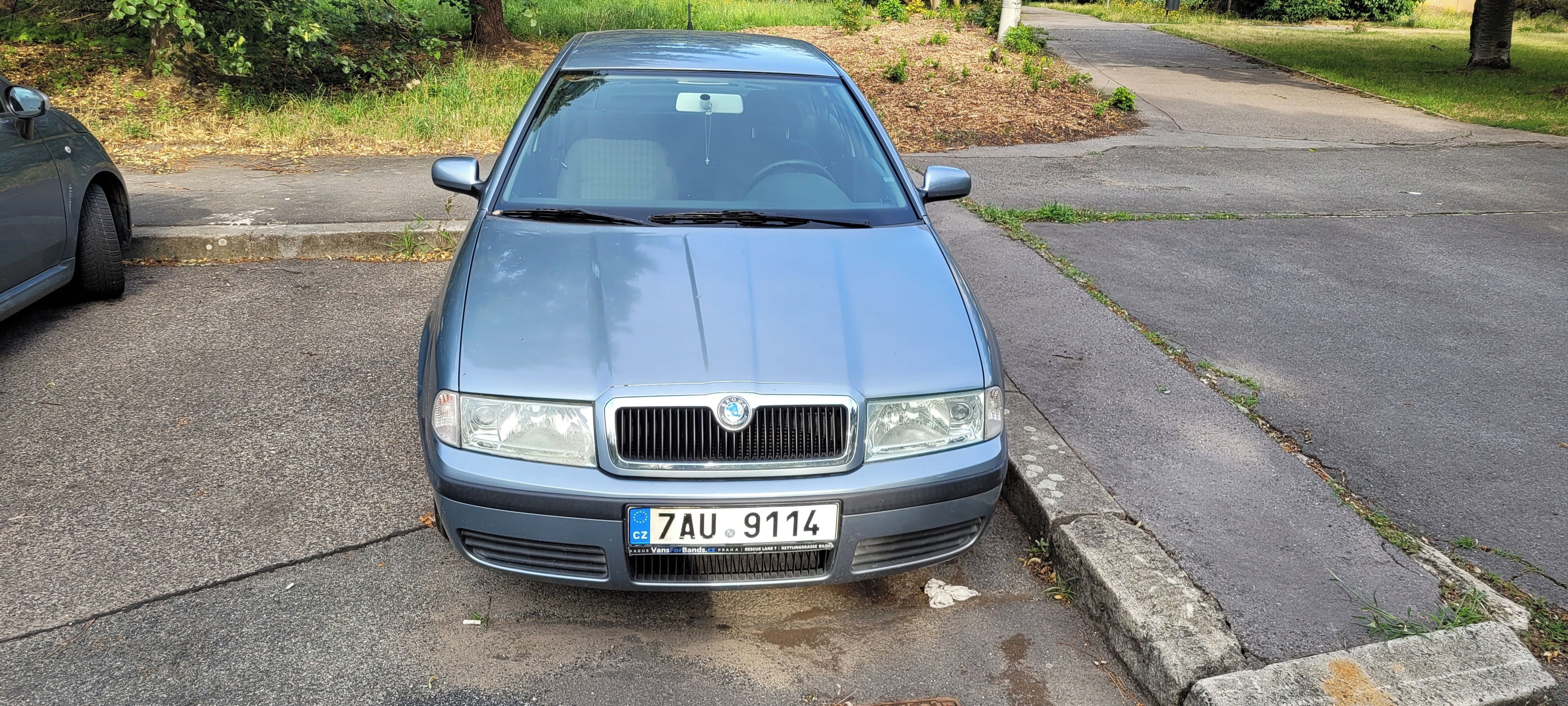 Škoda Octavia, 1.6 75kW, servisováno - fotka 4