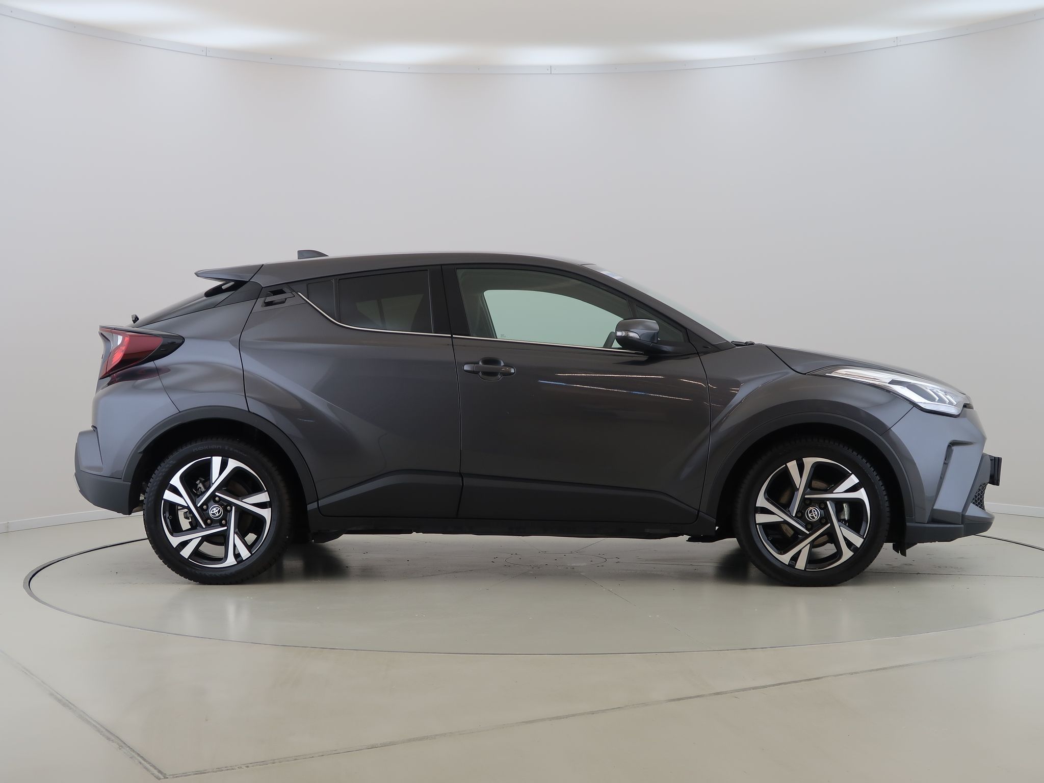Toyota C-HR, 2.0Hybrid,CZ,1Maj,Style - fotka 4