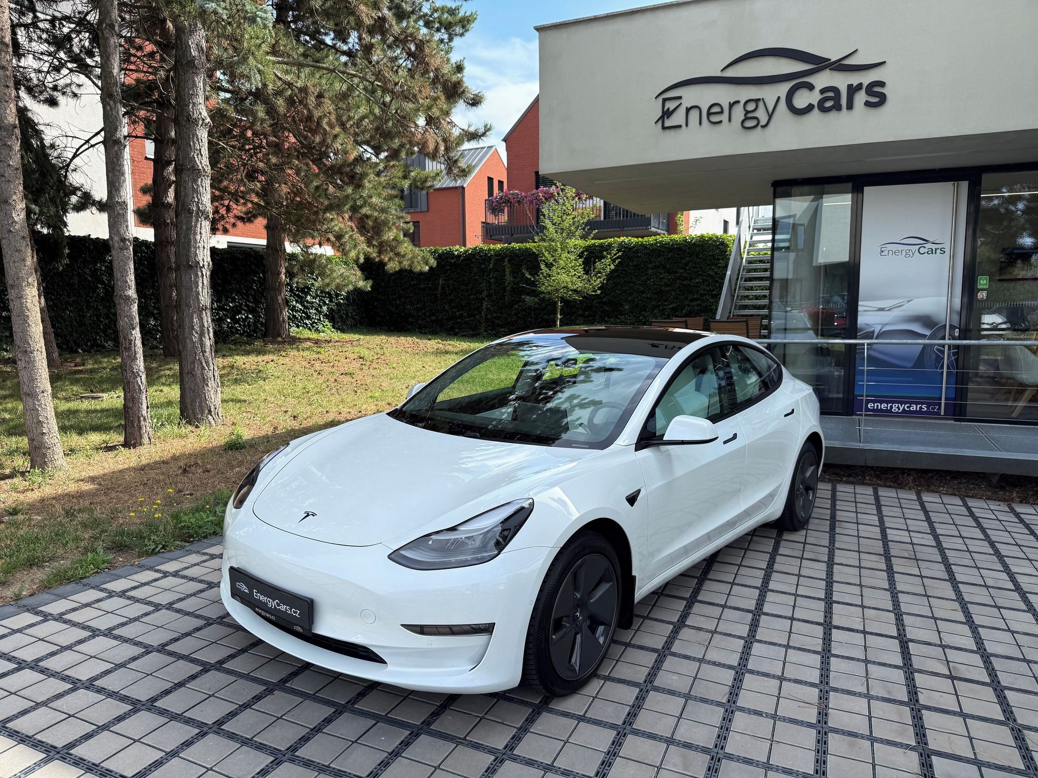 Tesla Model 3, Long Range AWD